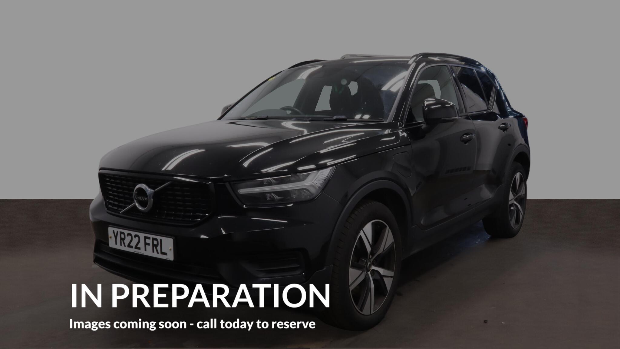 Volvo XC40 view 2