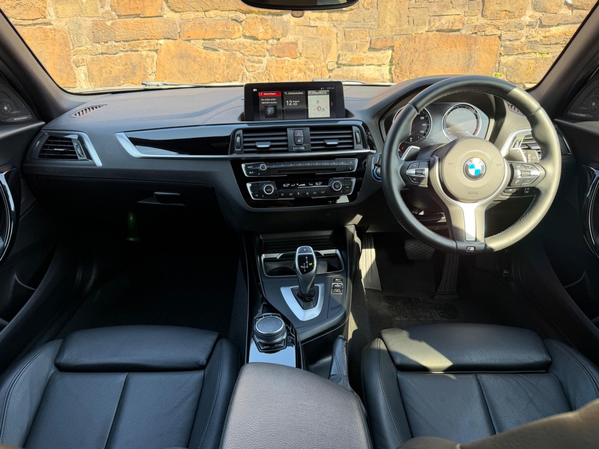 BMW 1 Series view 11