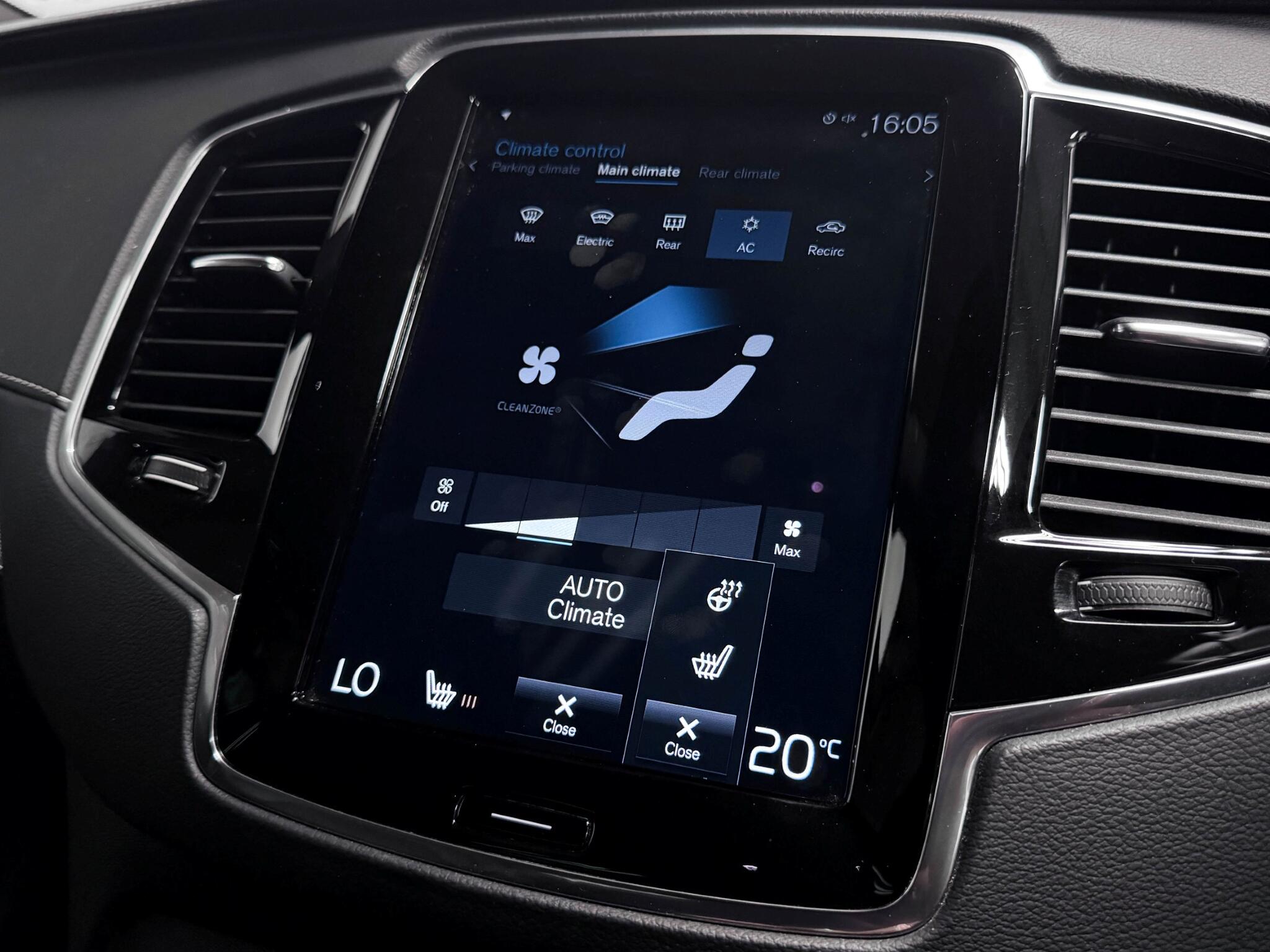 Volvo XC90 view 47