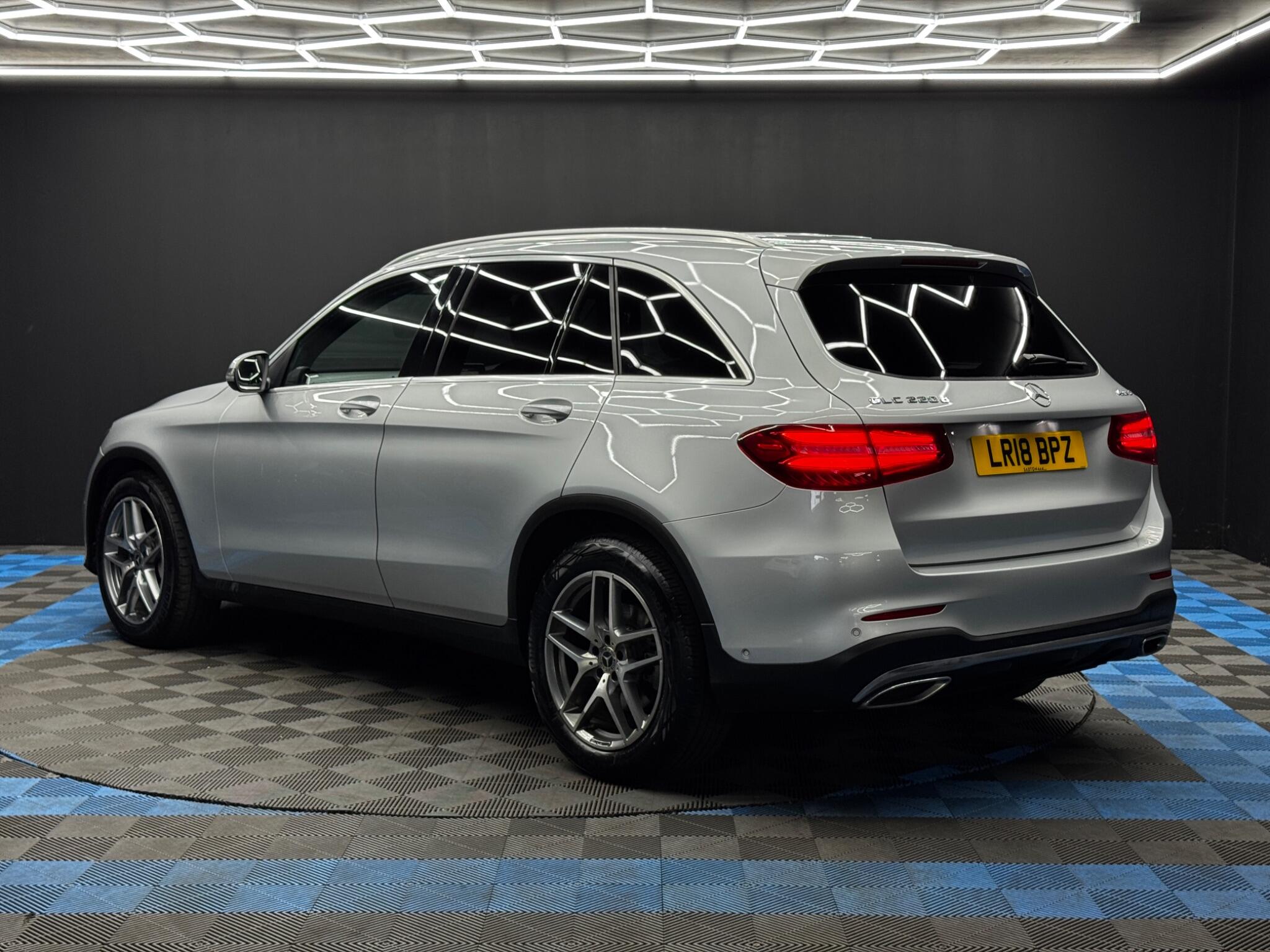 Mercedes-Benz GLC view 7
