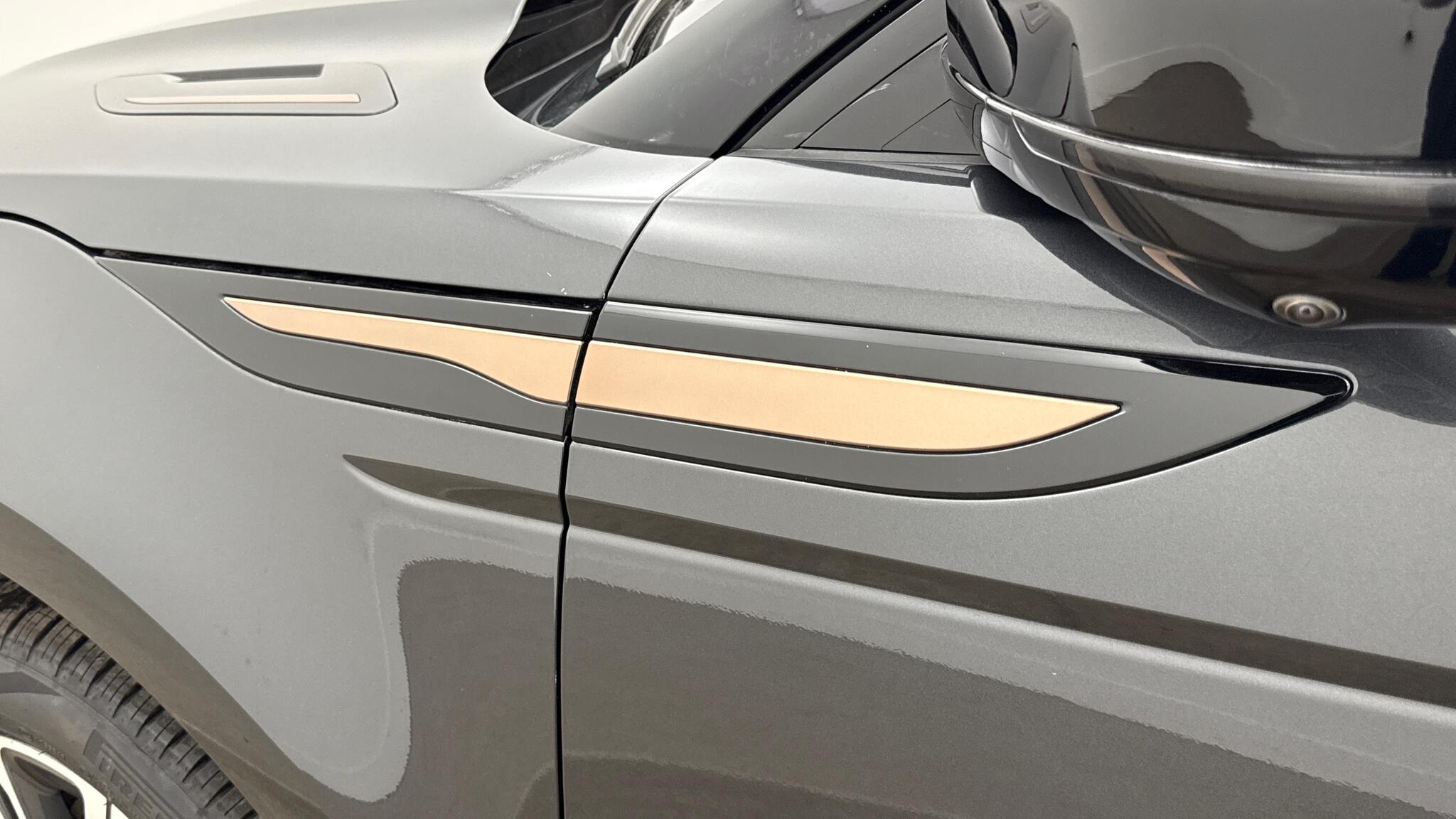 Land Rover Range Rover Evoque view 20
