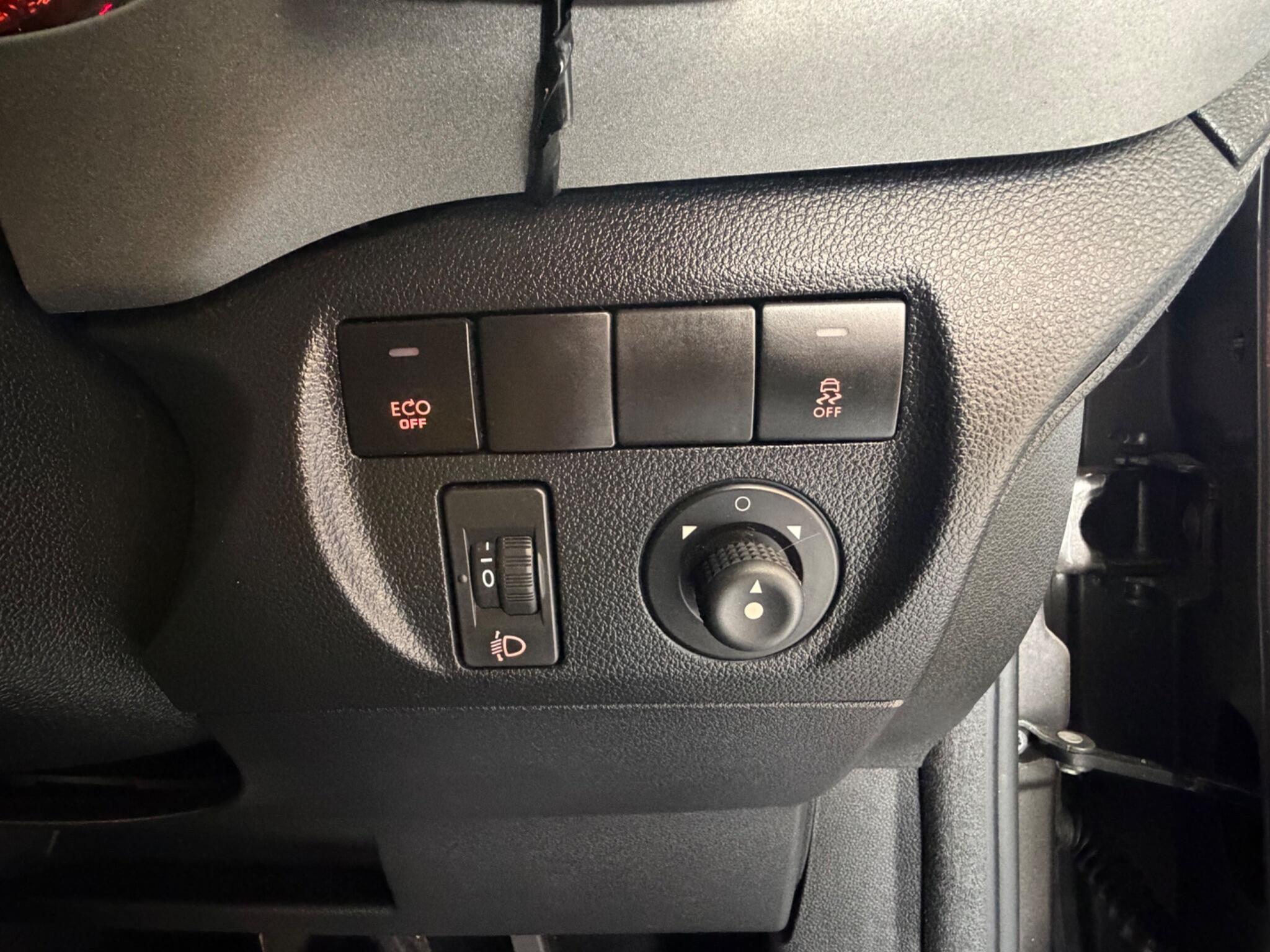 Peugeot Partner Tepee view 22