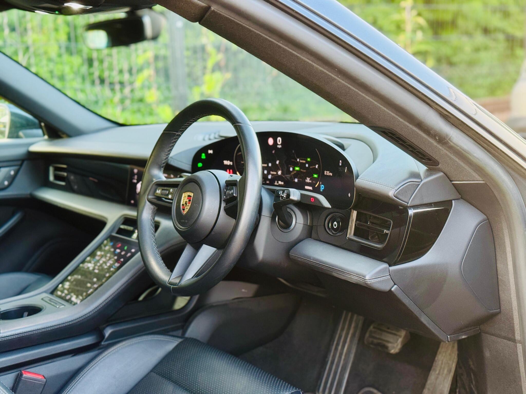 Porsche Taycan view 9