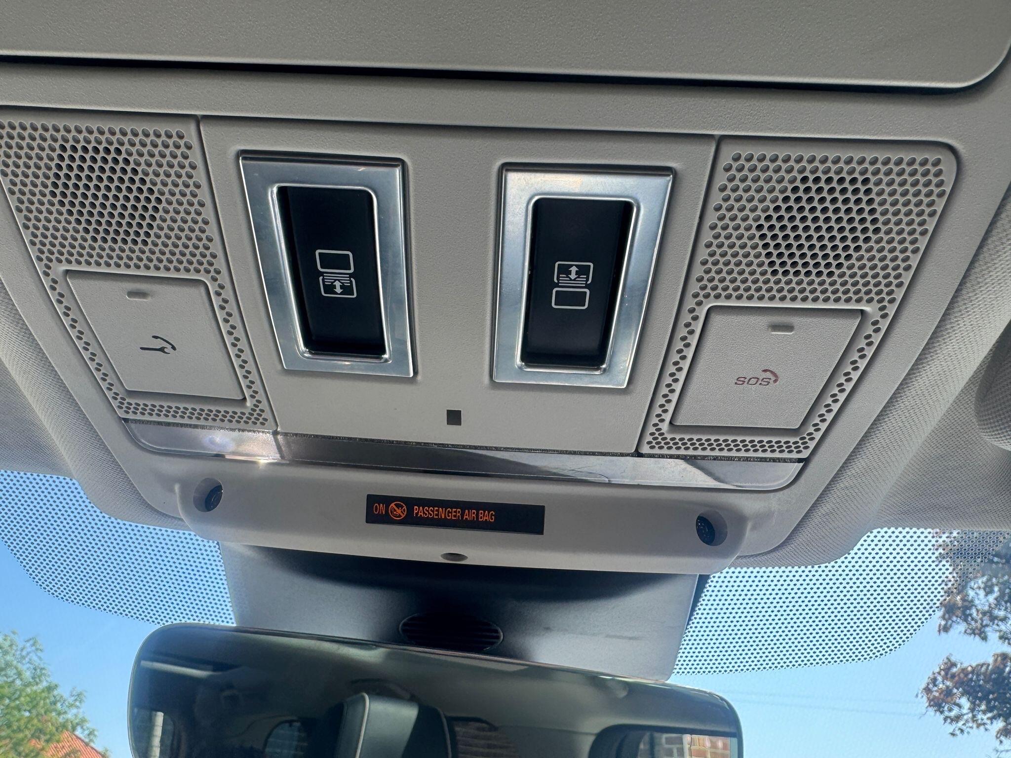 Land Rover Discovery view 58