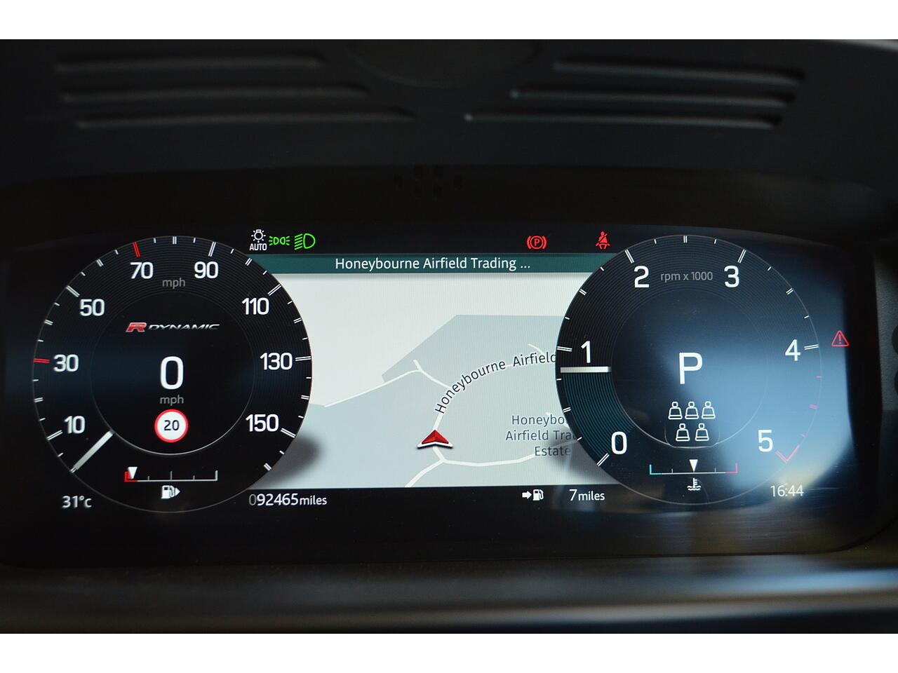 Land Rover Discovery view 33