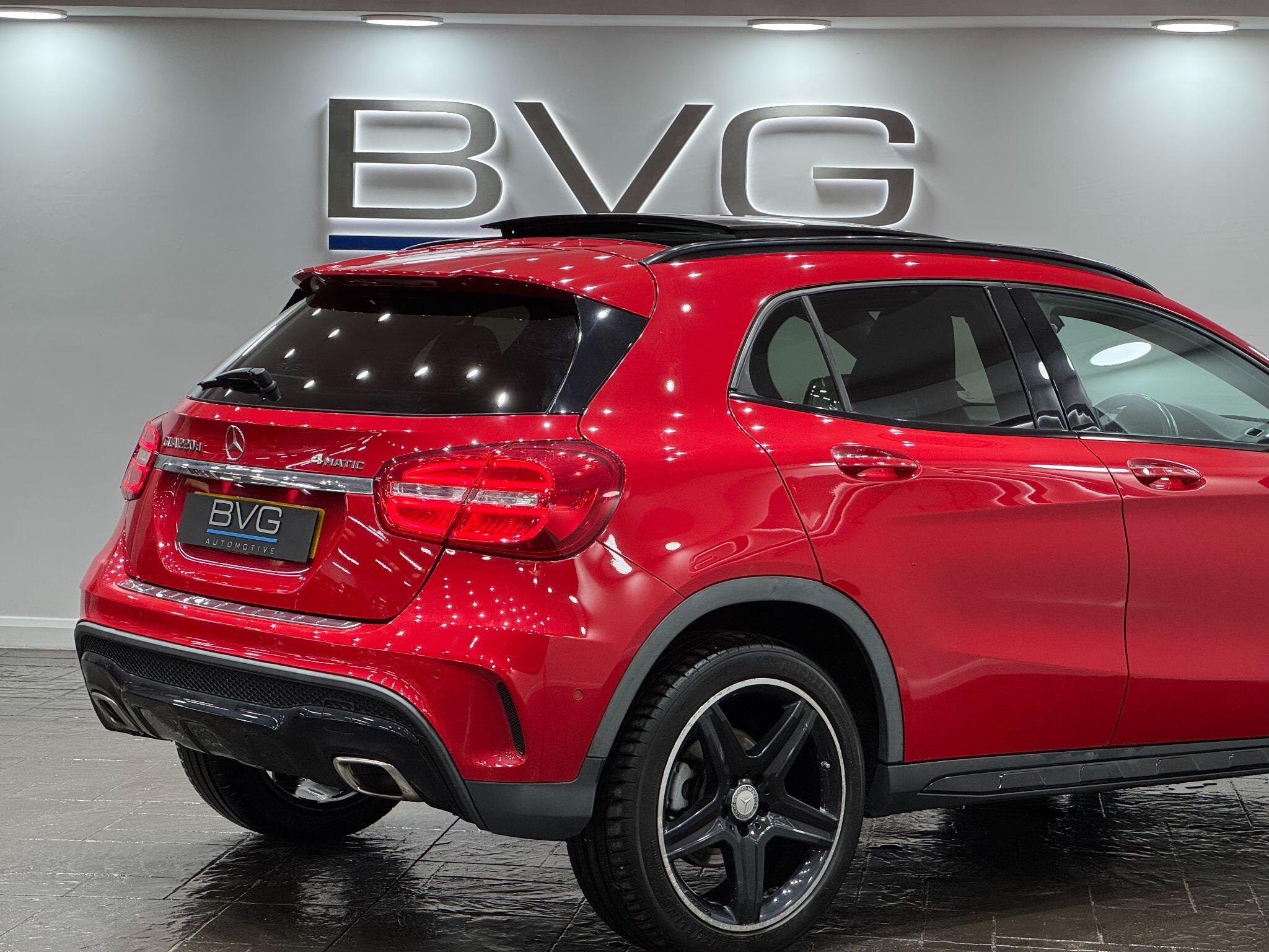Mercedes-Benz GLA view 21