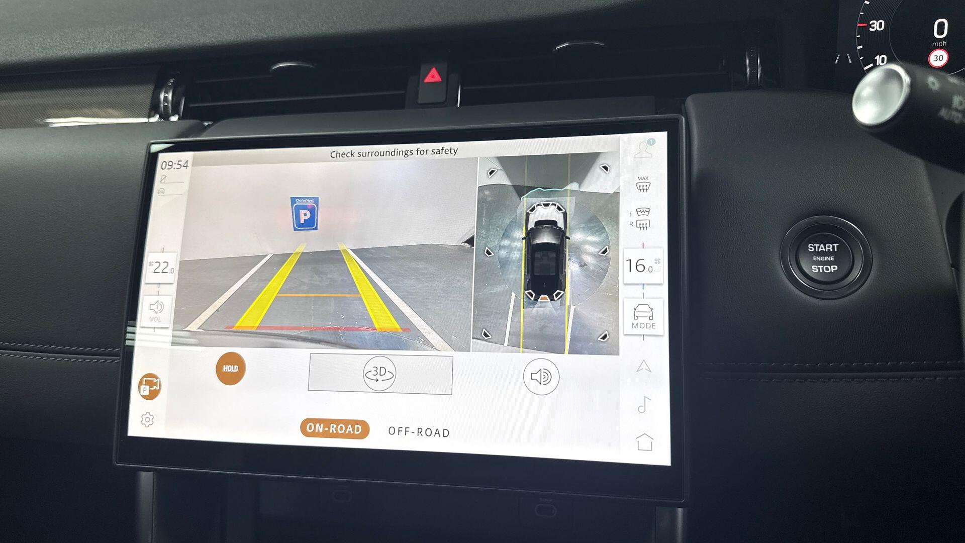 Land Rover Discovery Sport view 12