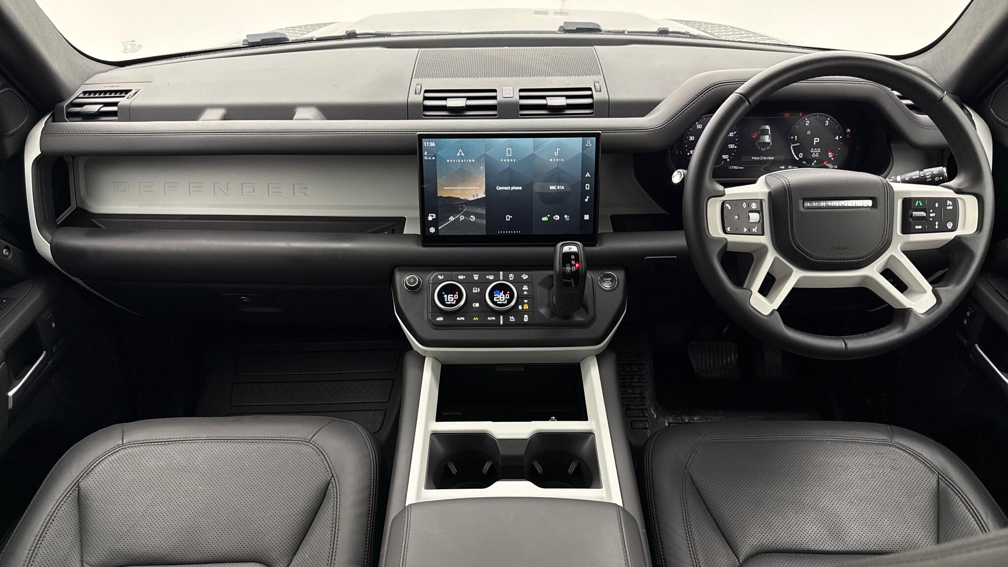 Land Rover Defender view 9