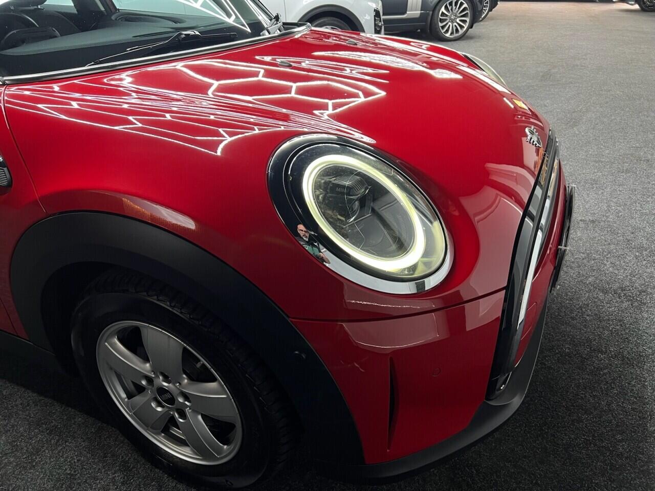 Mini Hatch view 19