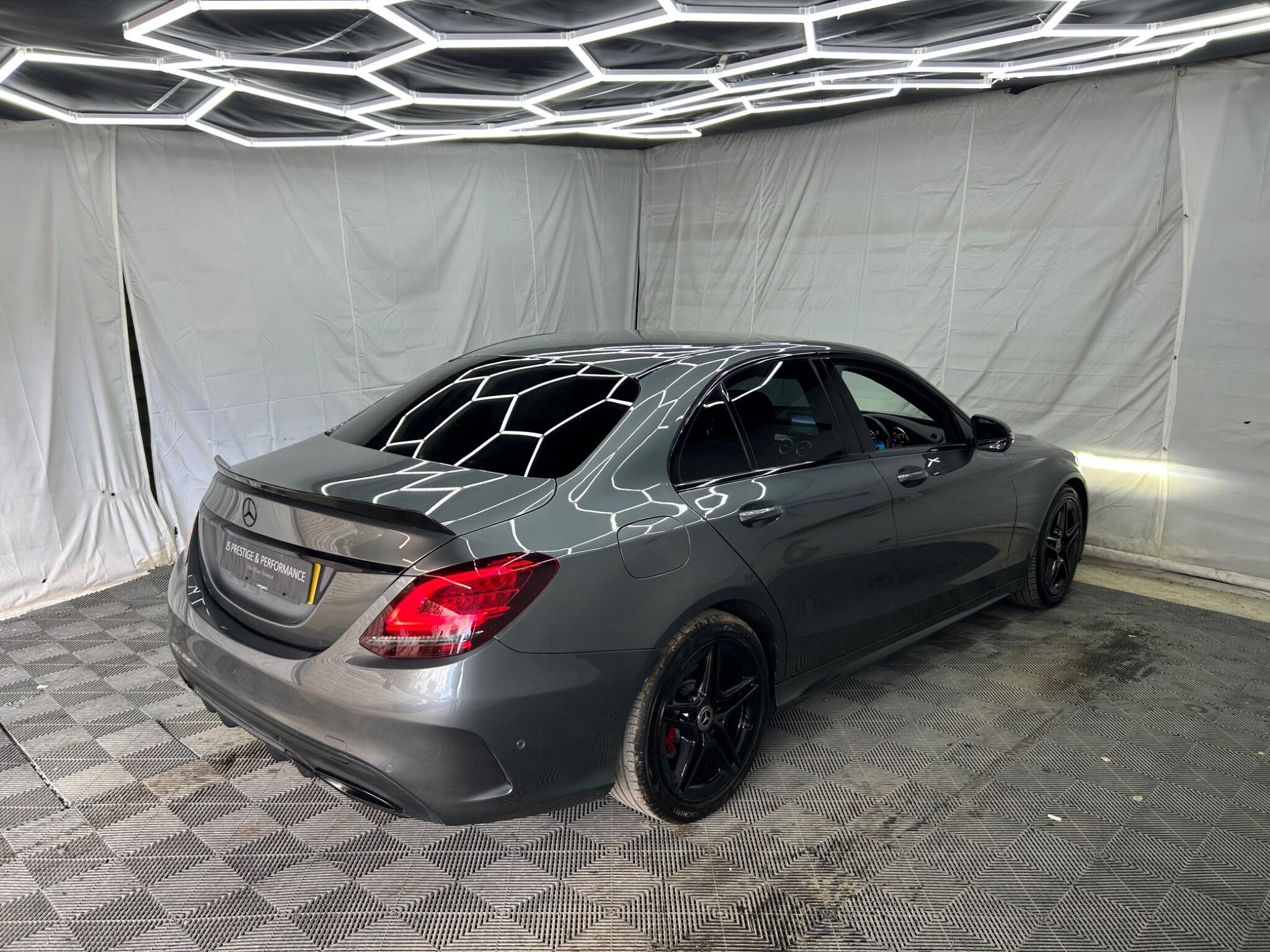 Mercedes-Benz C Class view 7