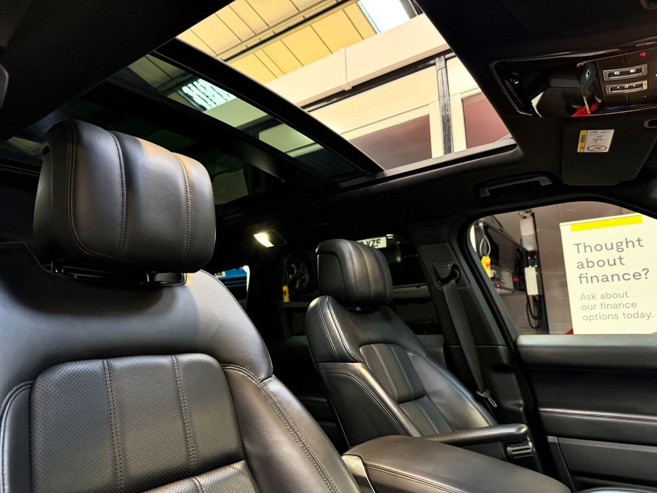 Land Rover Range Rover Sport view 3