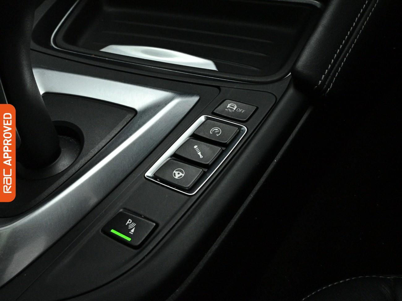 BMW M4 view 16