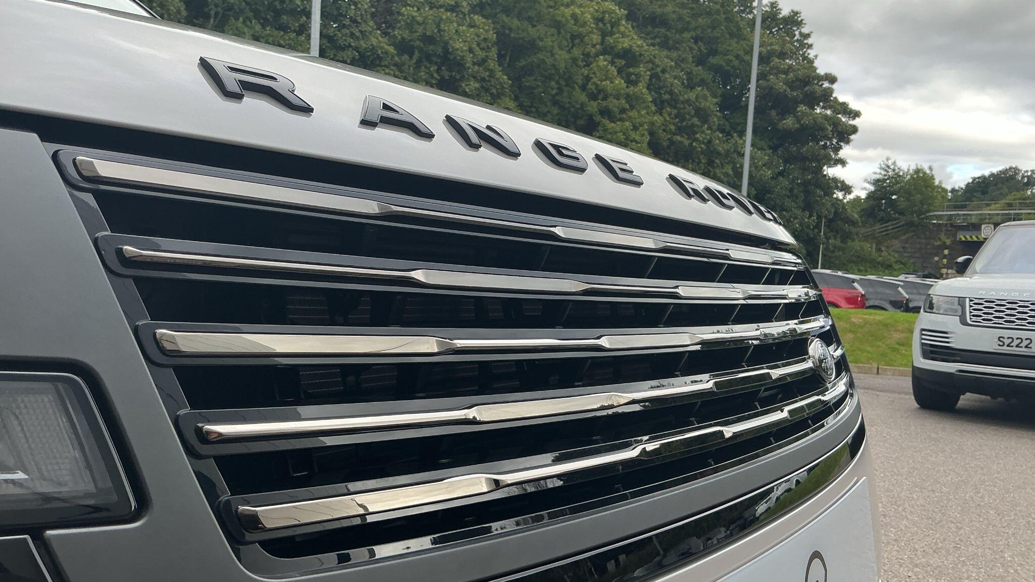 Land Rover Range Rover view 33