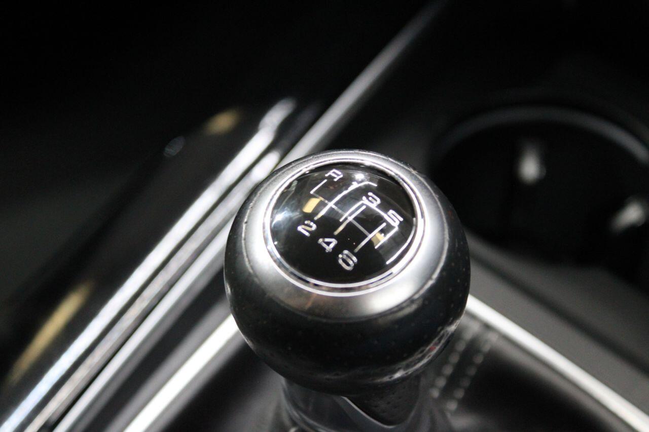 Audi A4 view 26