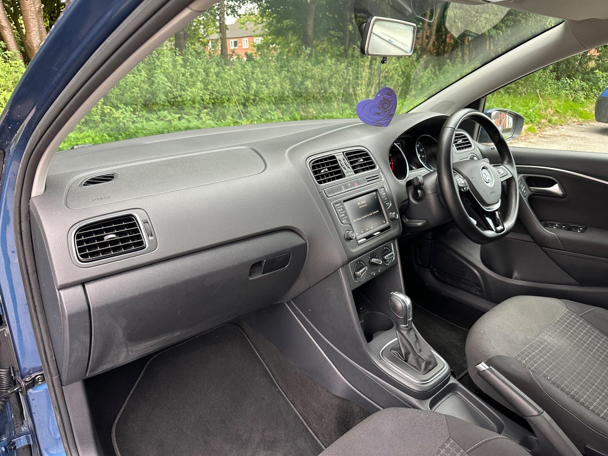 Volkswagen Polo view 16