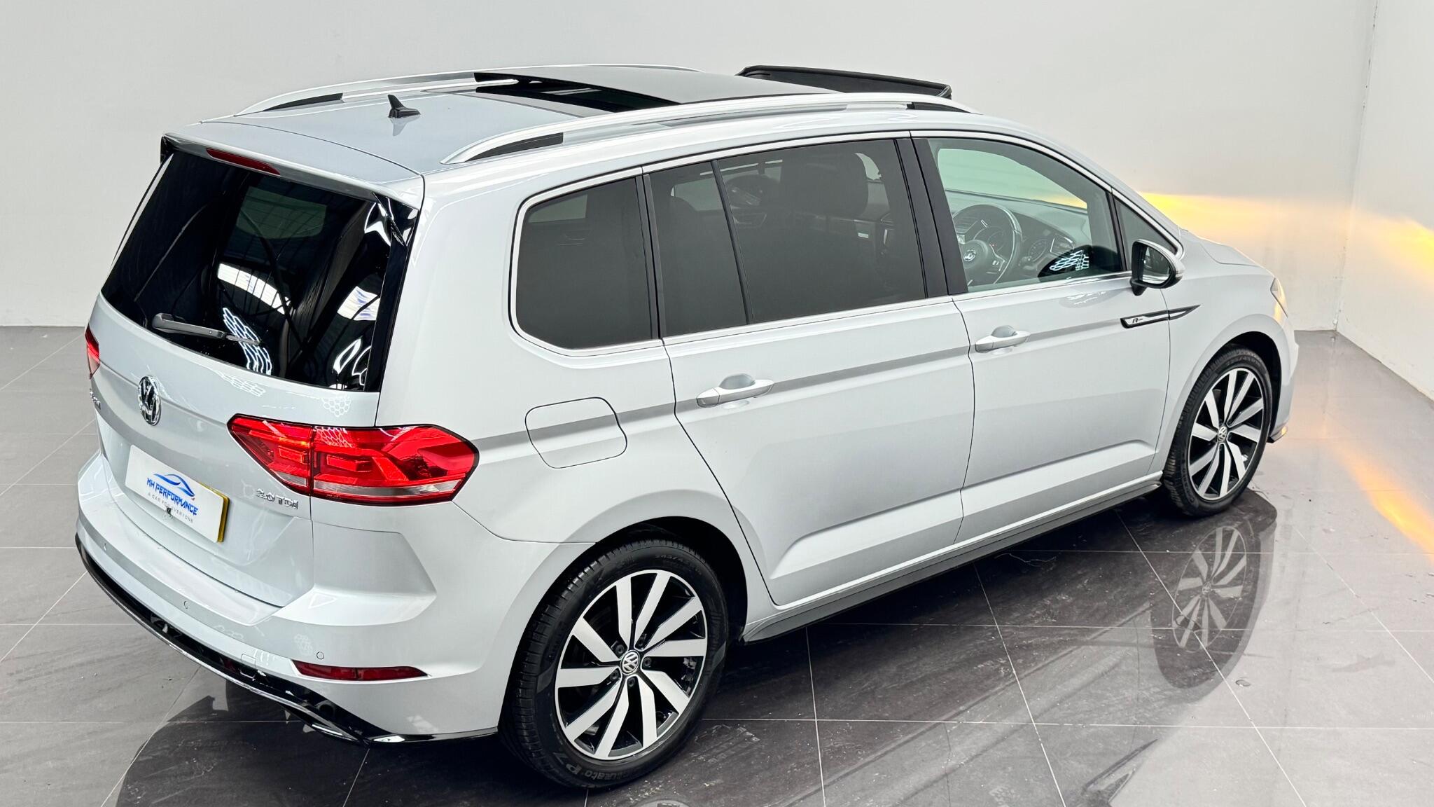 Volkswagen Touran view 39