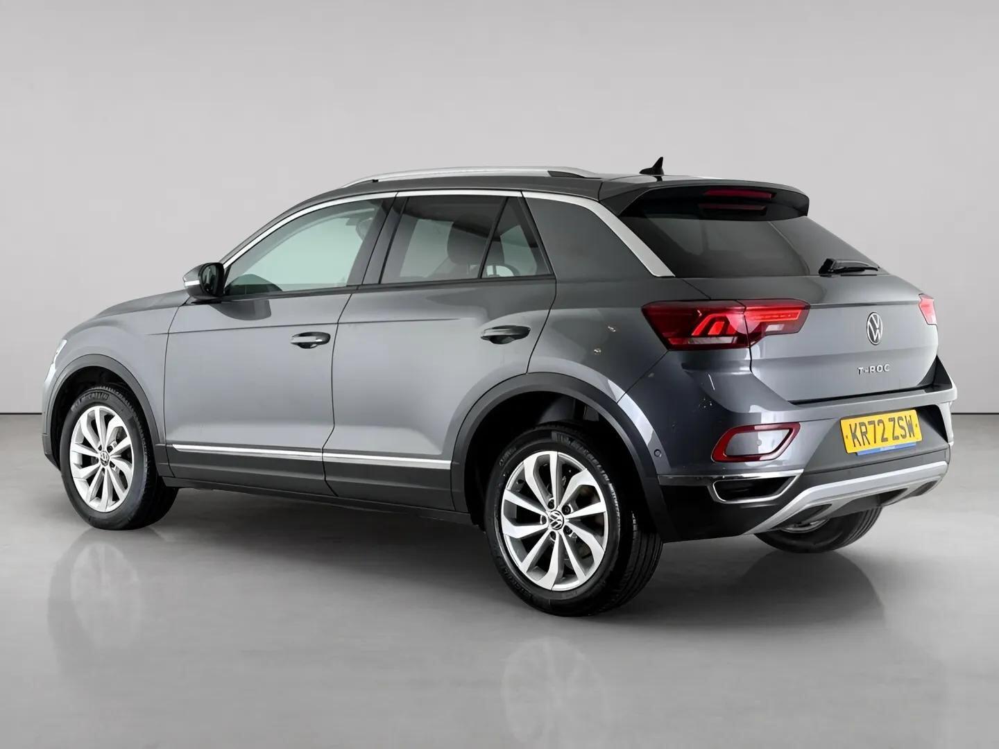 Volkswagen T-Roc view 8