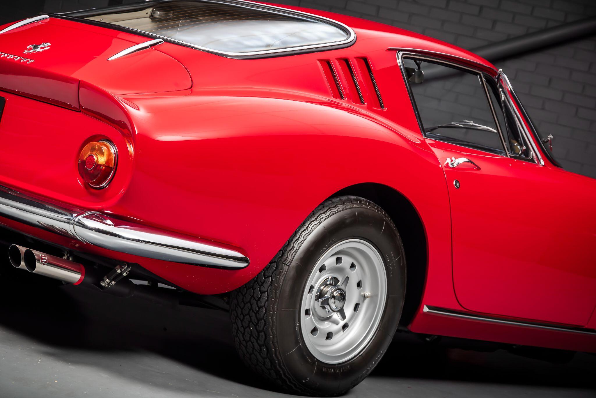 Ferrari 275 view 31