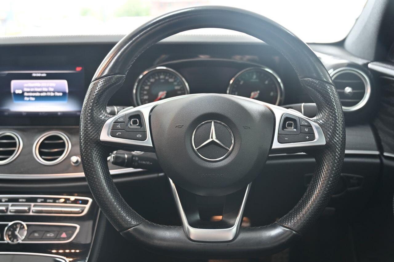 Mercedes-Benz E Class view 21