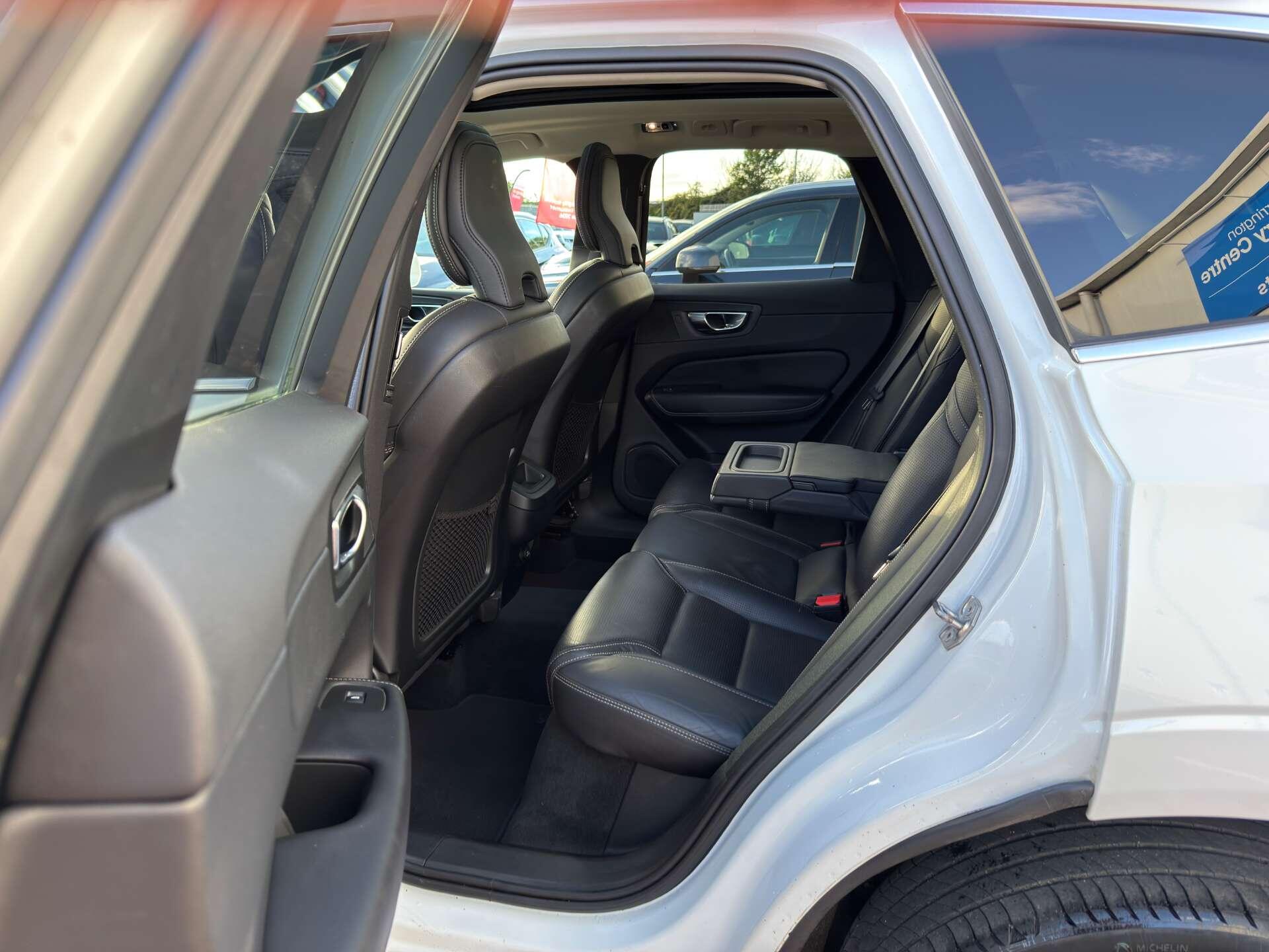 Volvo XC60 view 54