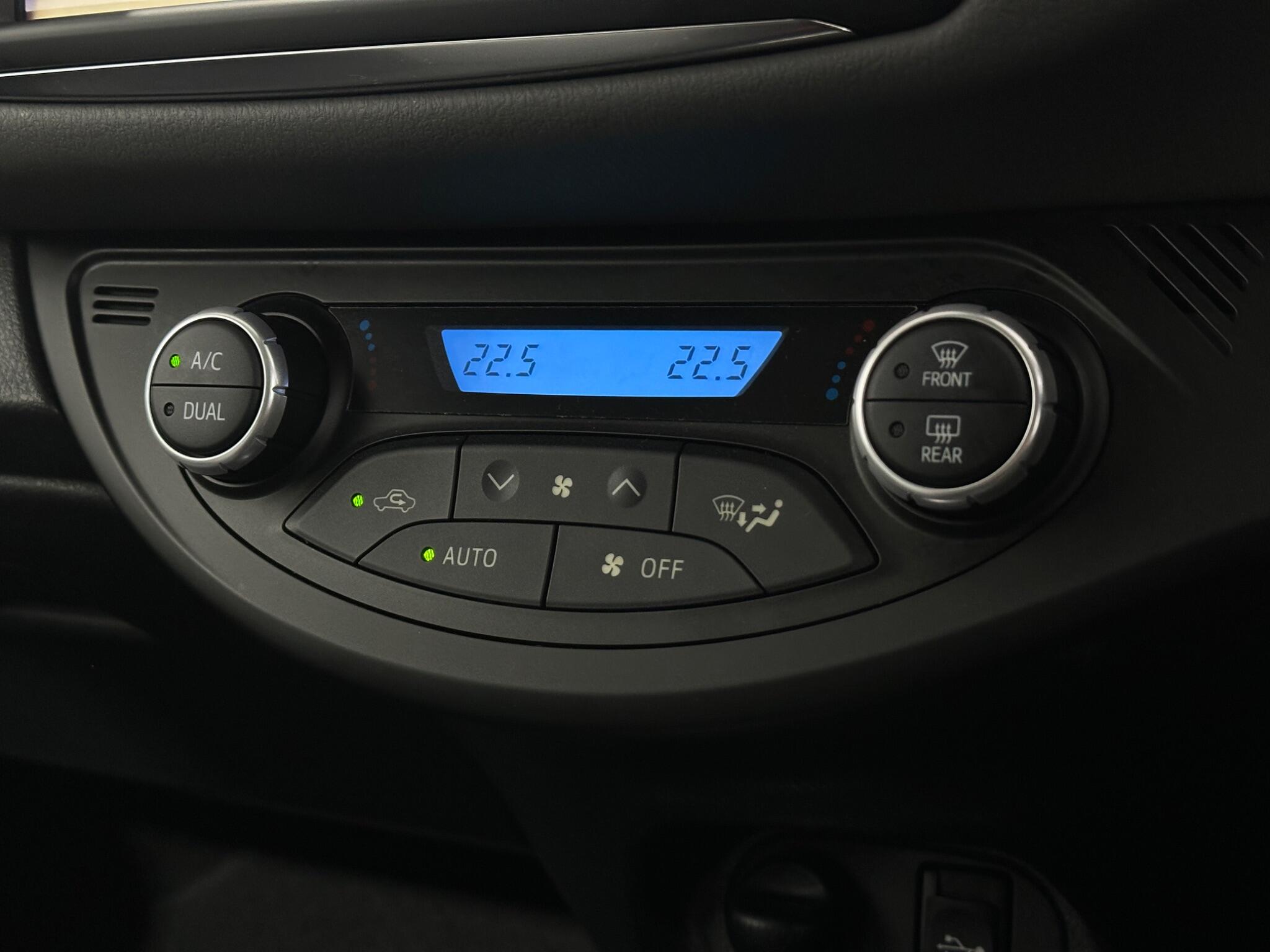 Toyota Yaris view 19