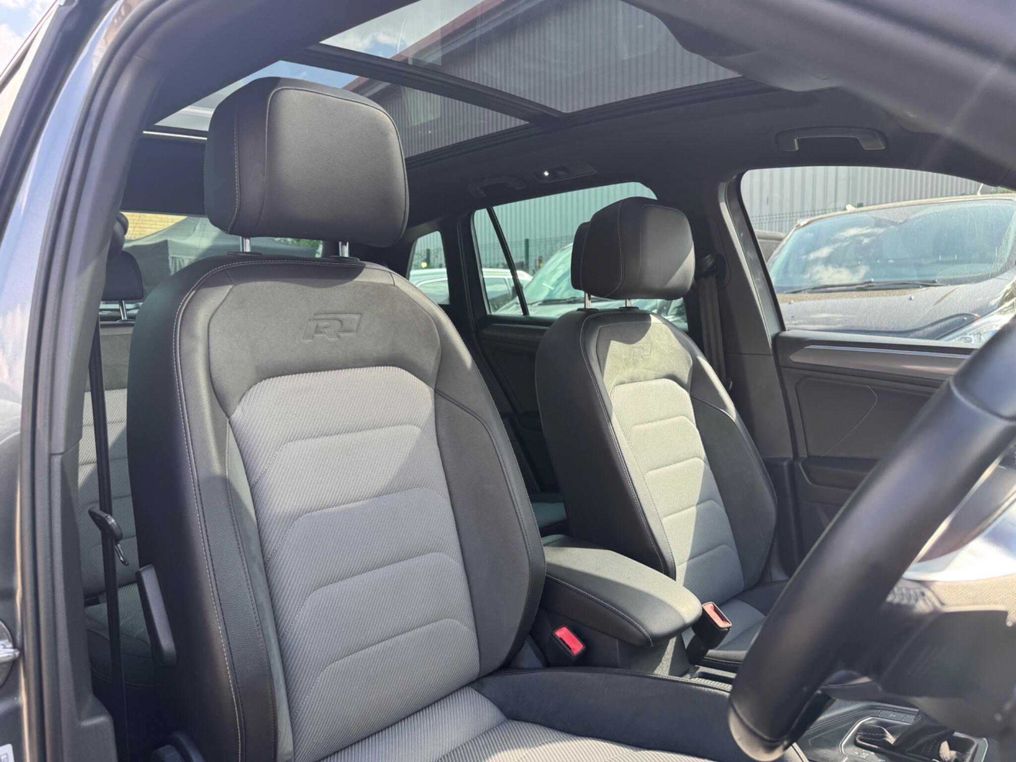Volkswagen Tiguan view 14