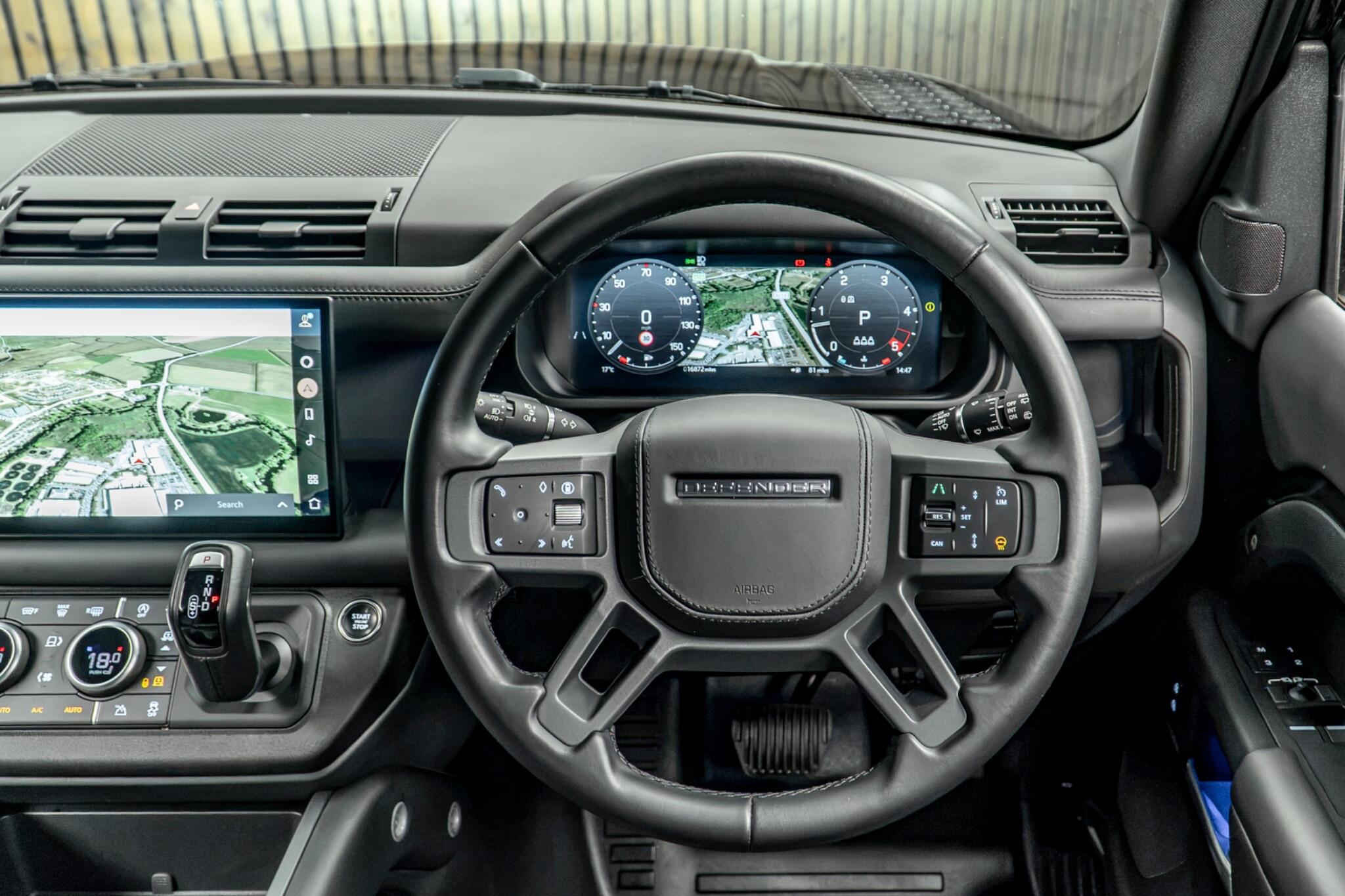 Land Rover Defender view 25