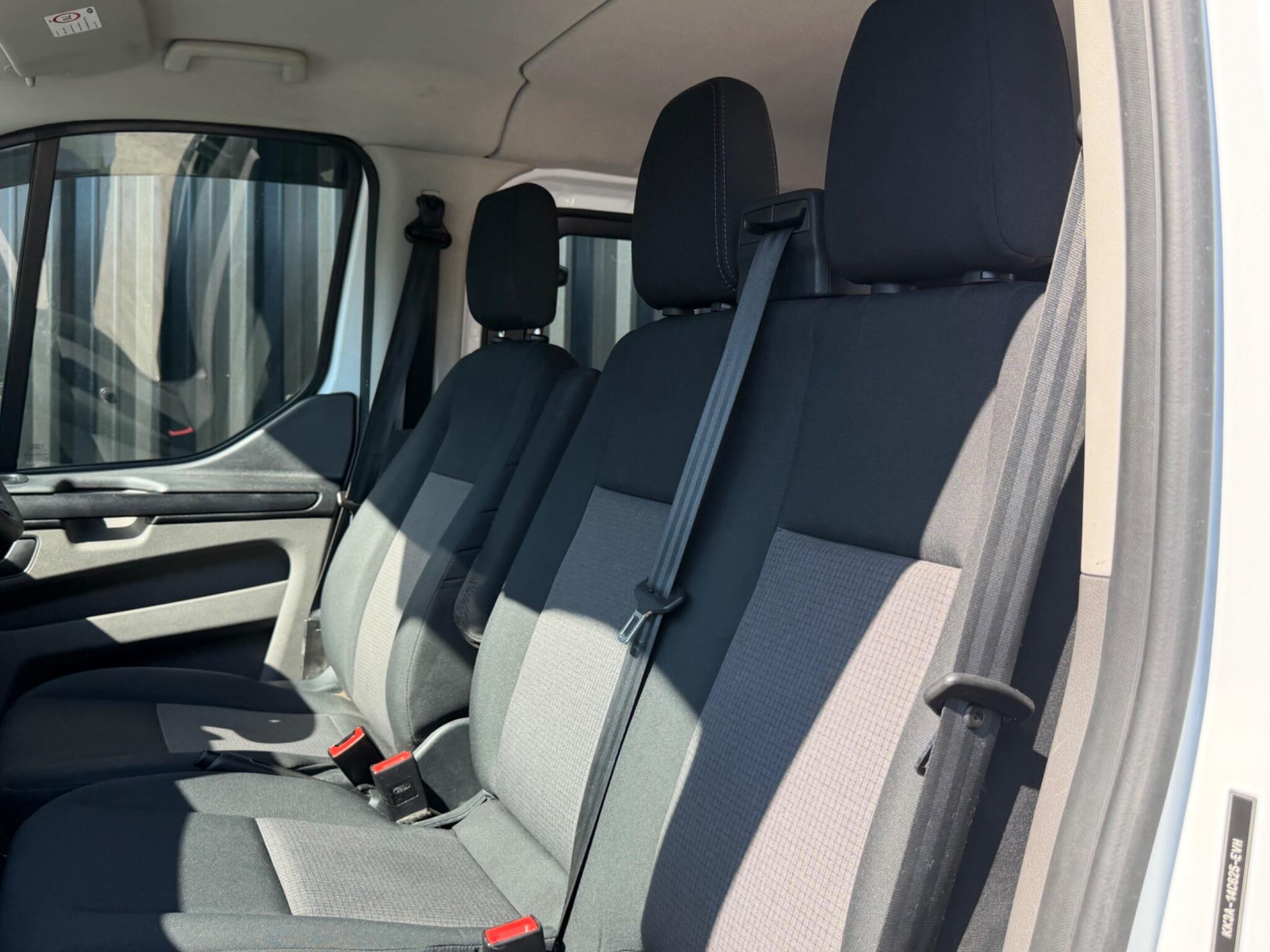 Ford Transit Custom view 27