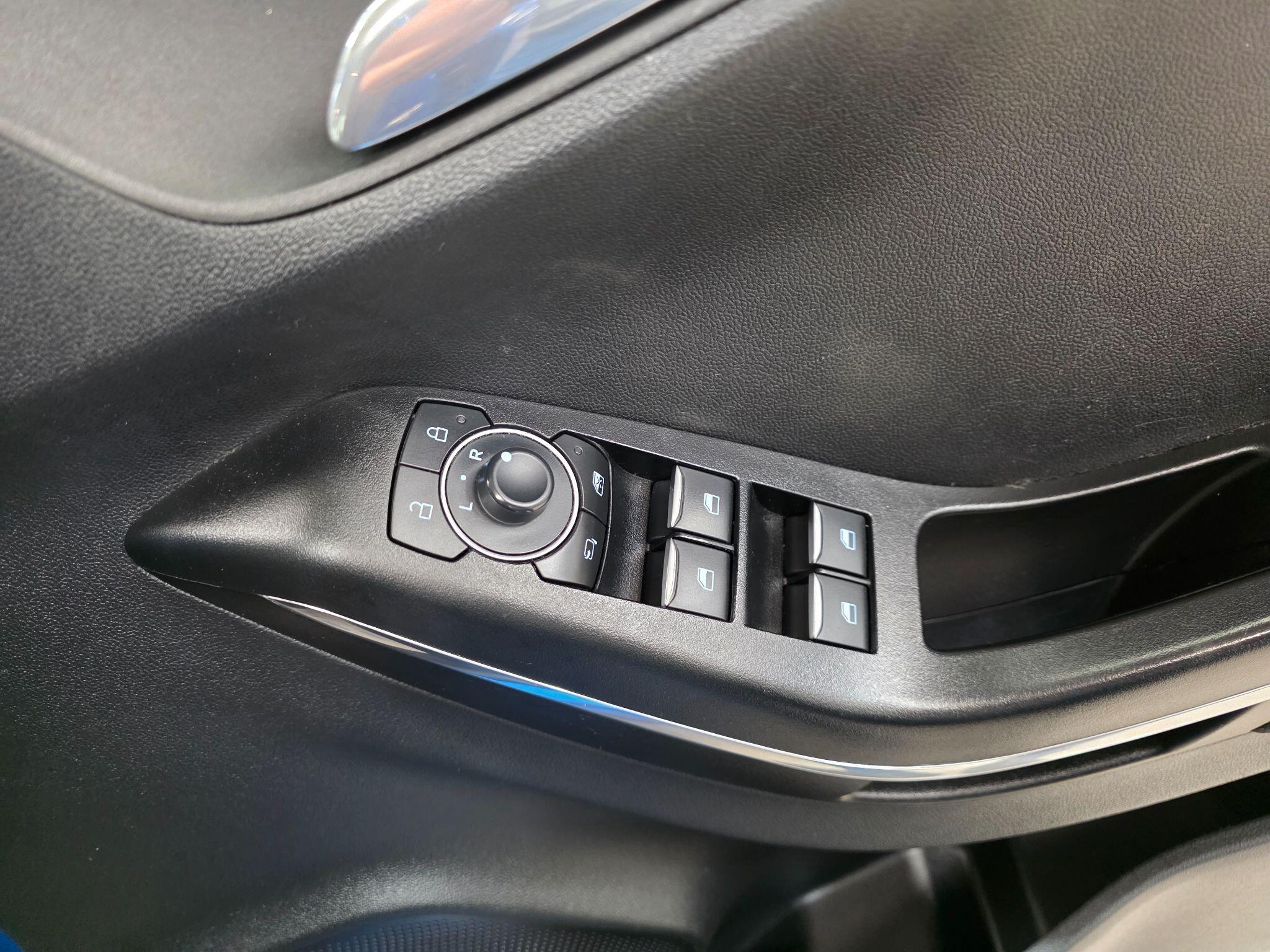 Ford Puma view 13