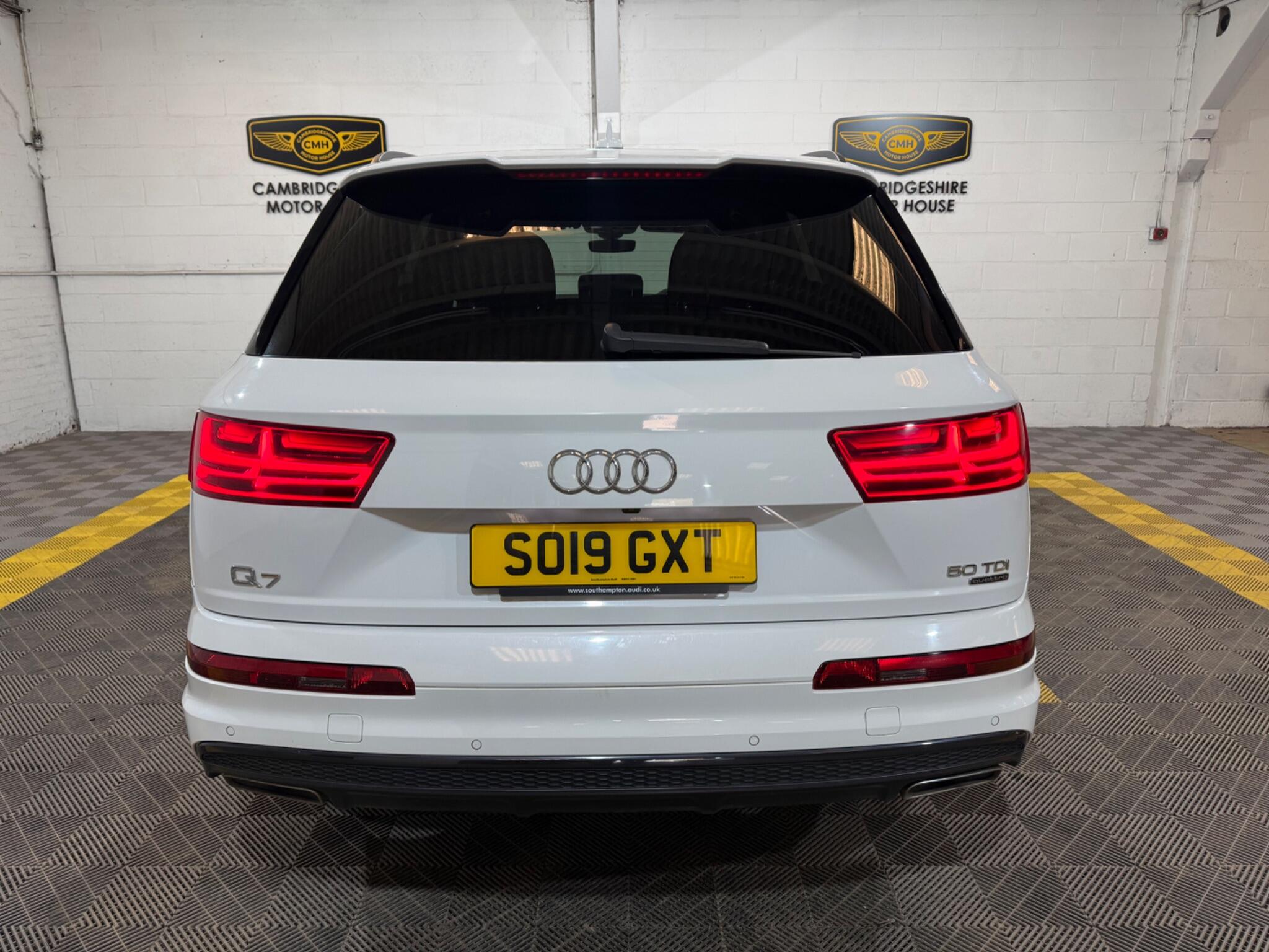 Audi Q7 view 78