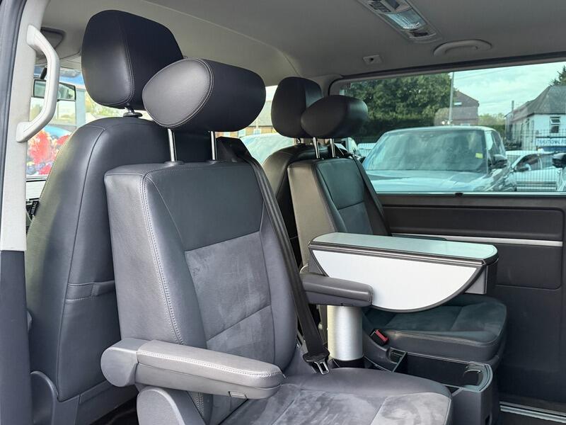 Volkswagen Caravelle view 54