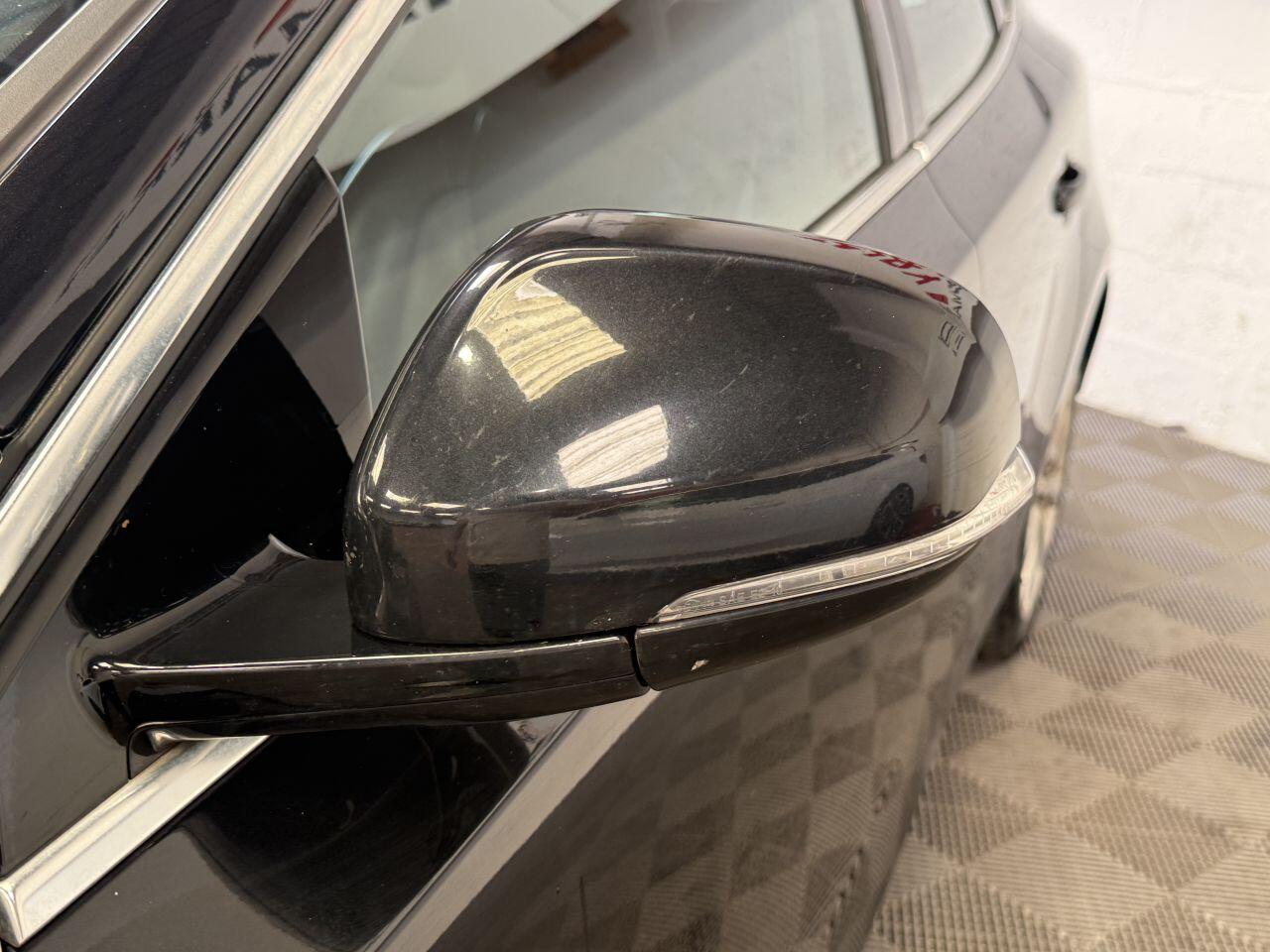 Volvo V40 view 17