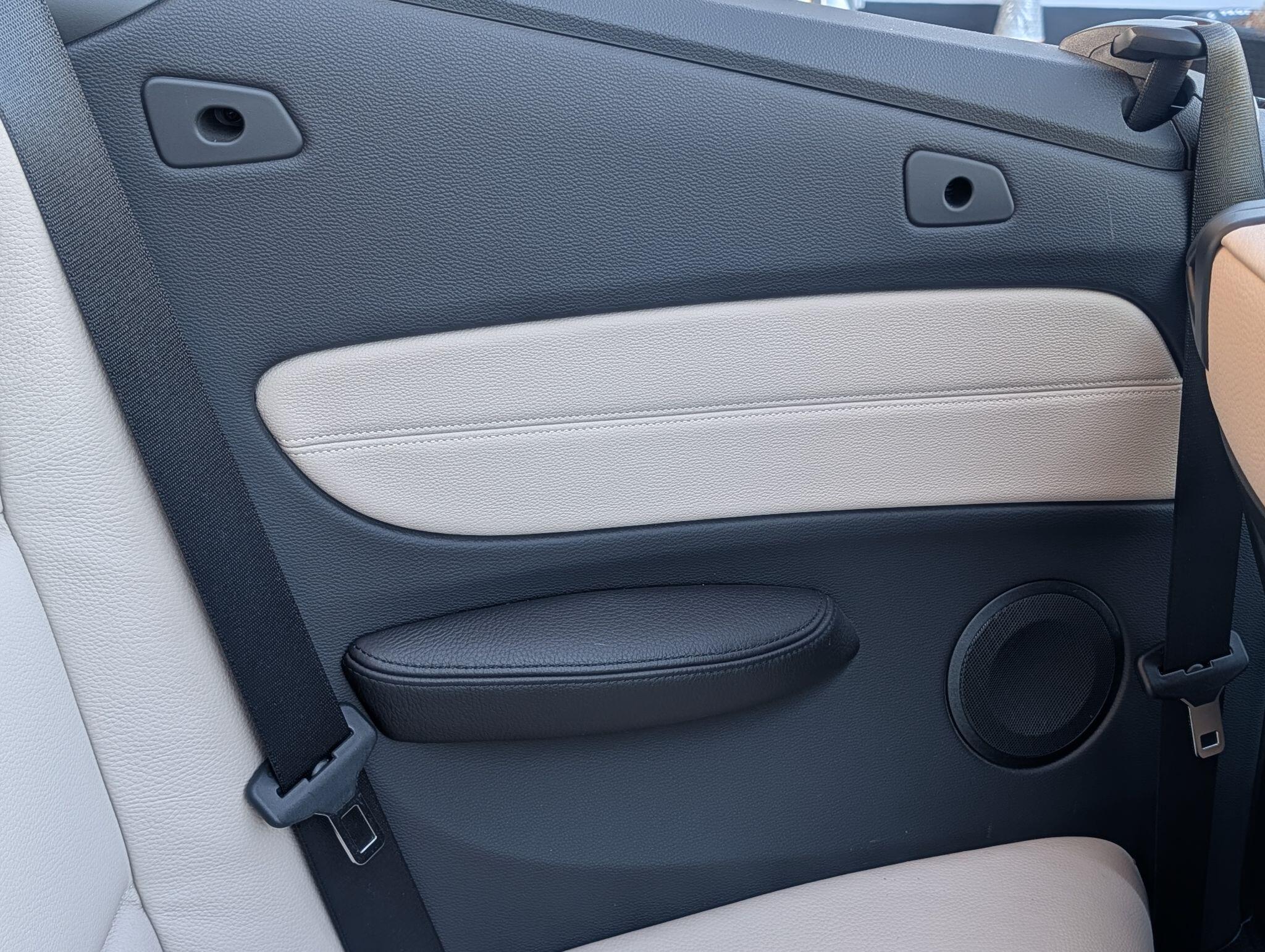 BMW 1 Series view 24