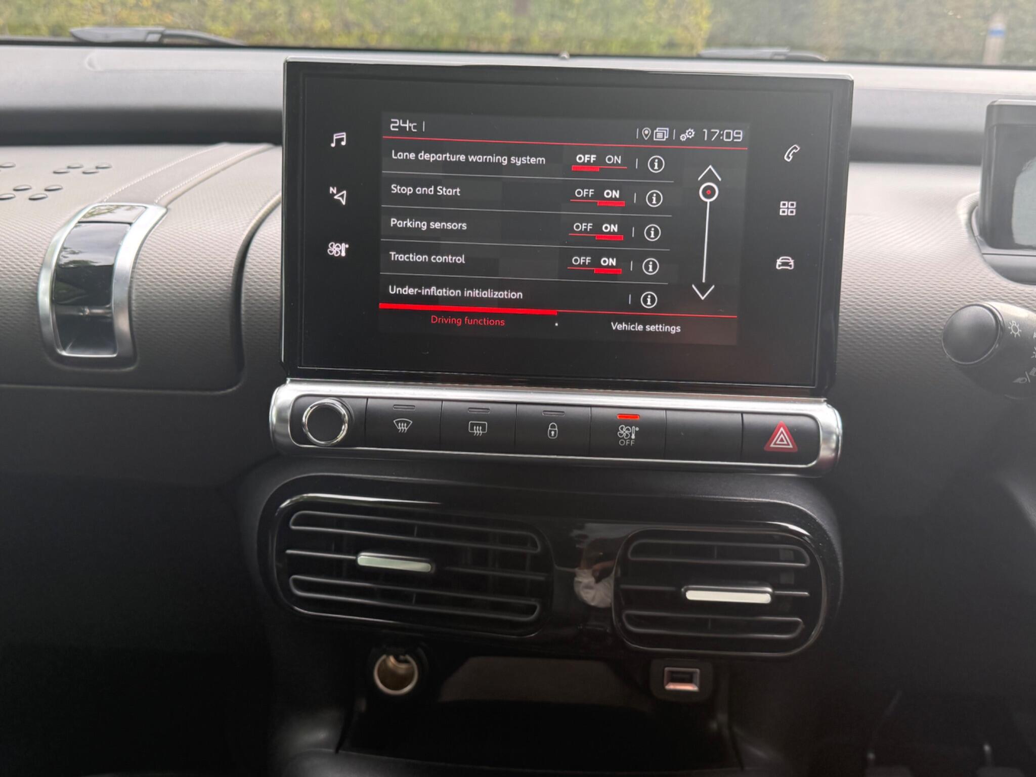 Citroen C4 Cactus view 68