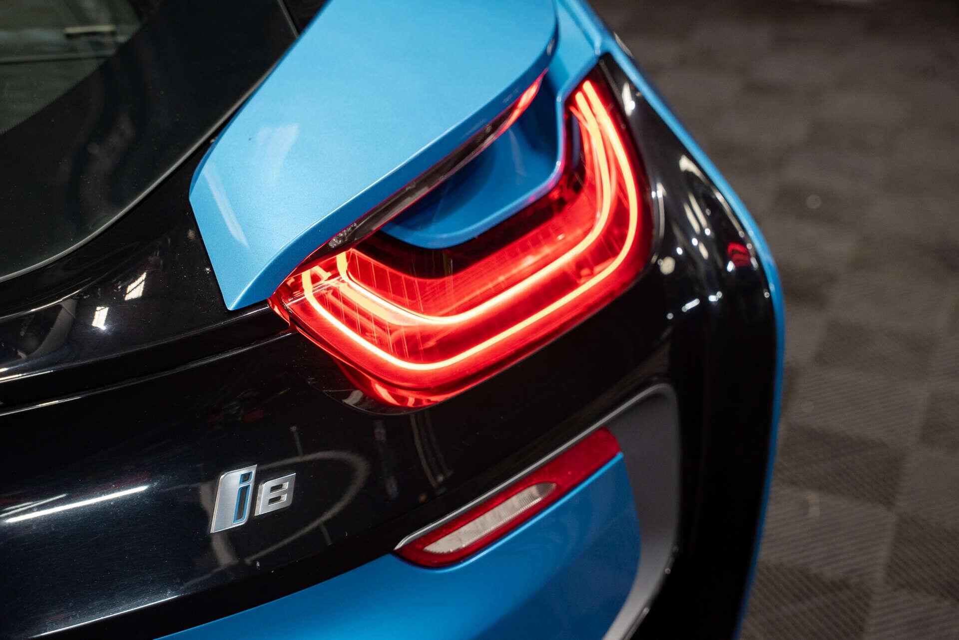 BMW I8 view 22