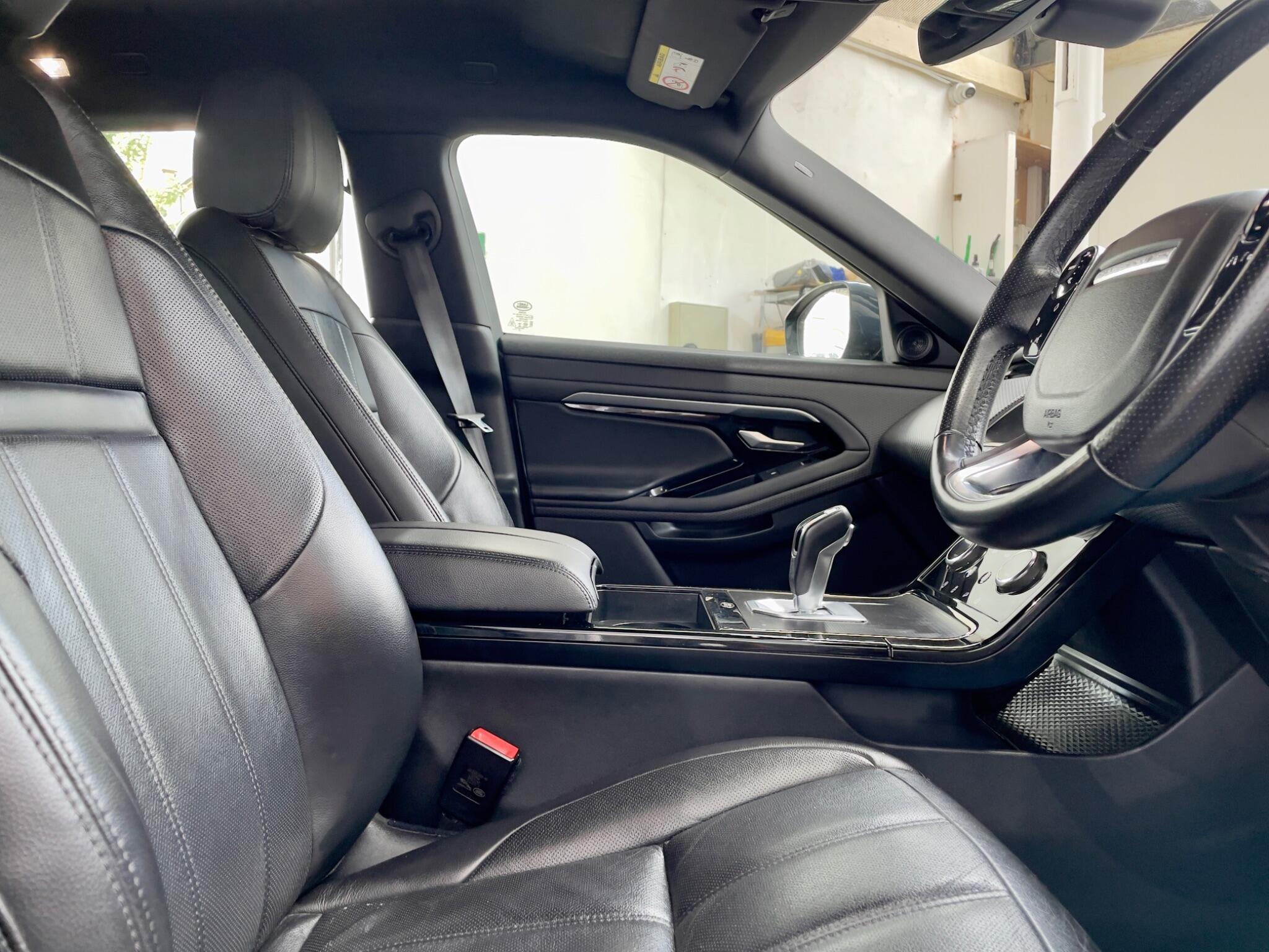 Land Rover Range Rover Evoque view 37
