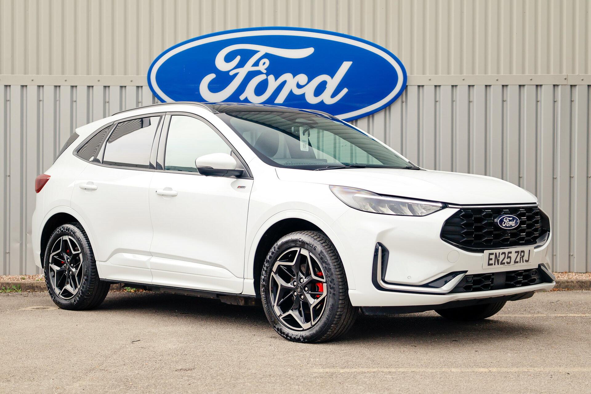 White 2025 Ford Kuga SUV/Crossover Front-wheel drive Automatic