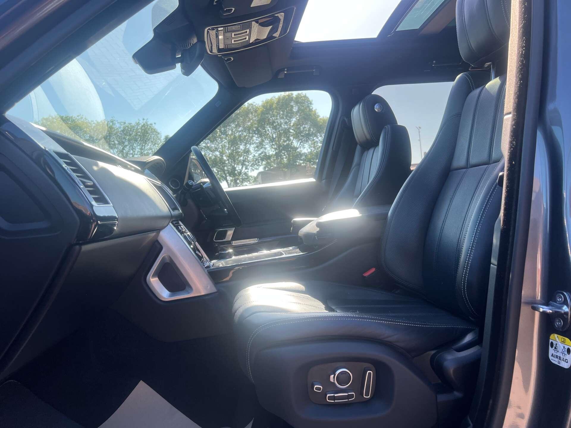 Land Rover Range Rover view 46