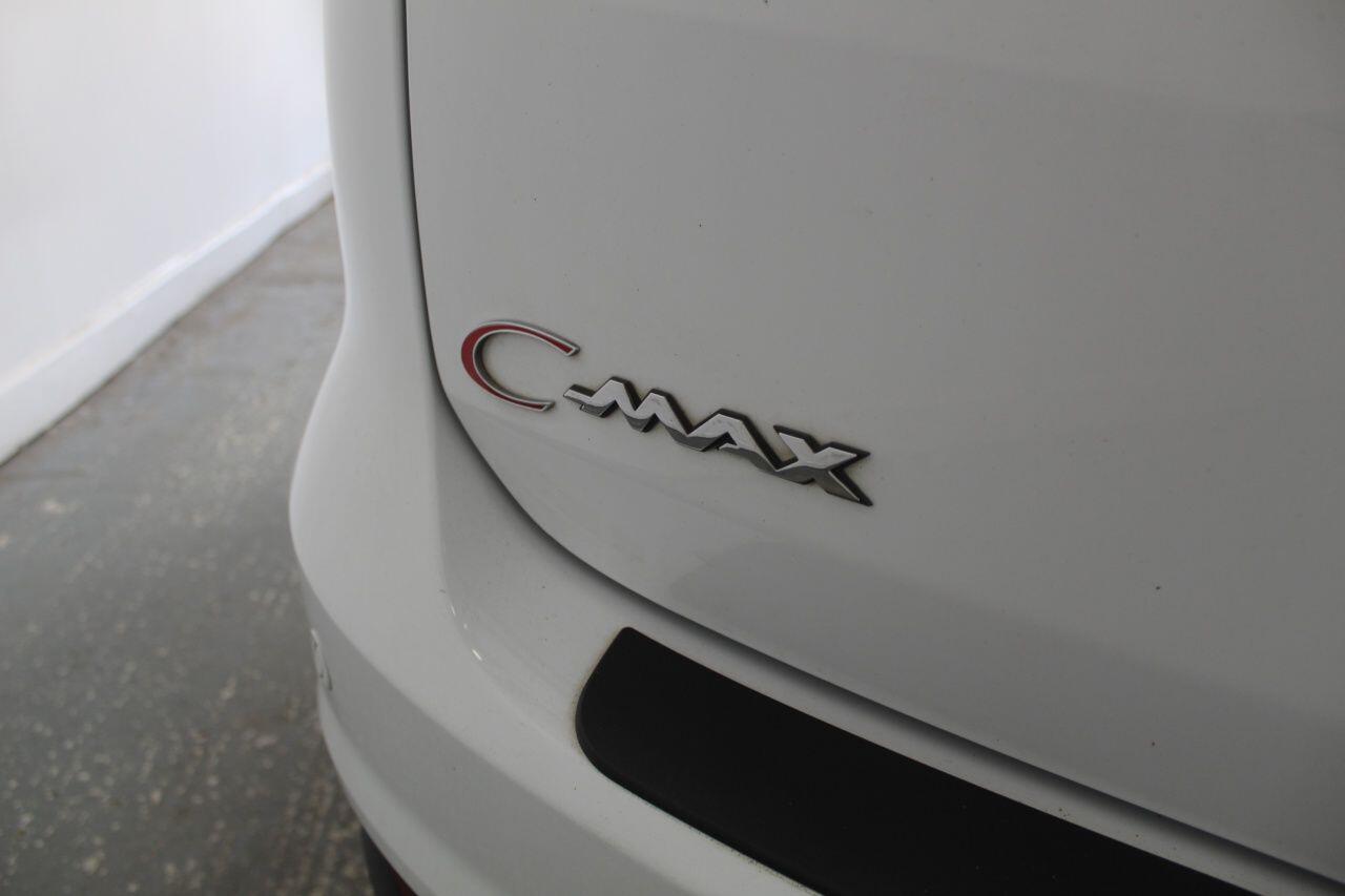 Ford C-Max view 17