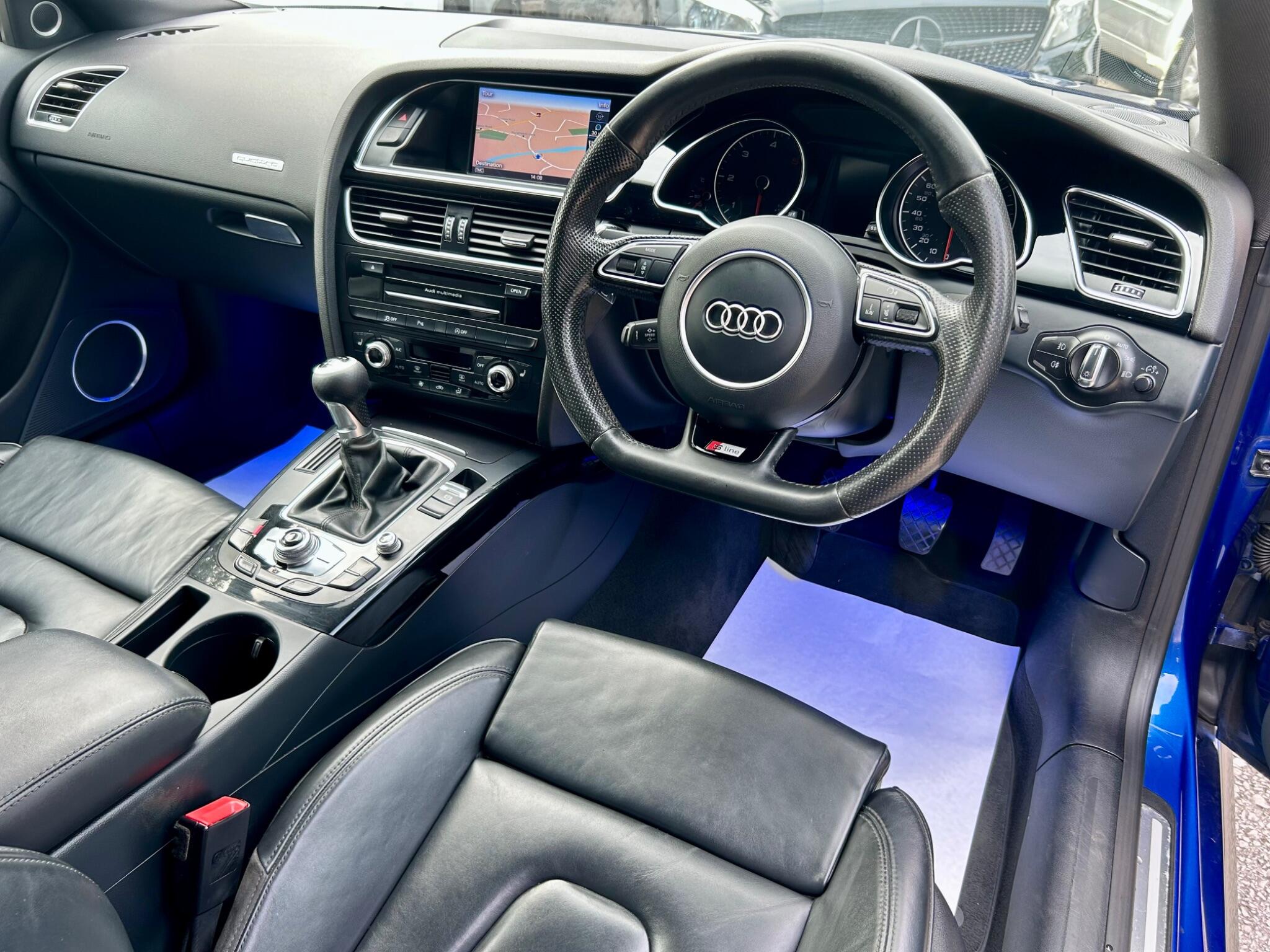 Audi A5 view 24