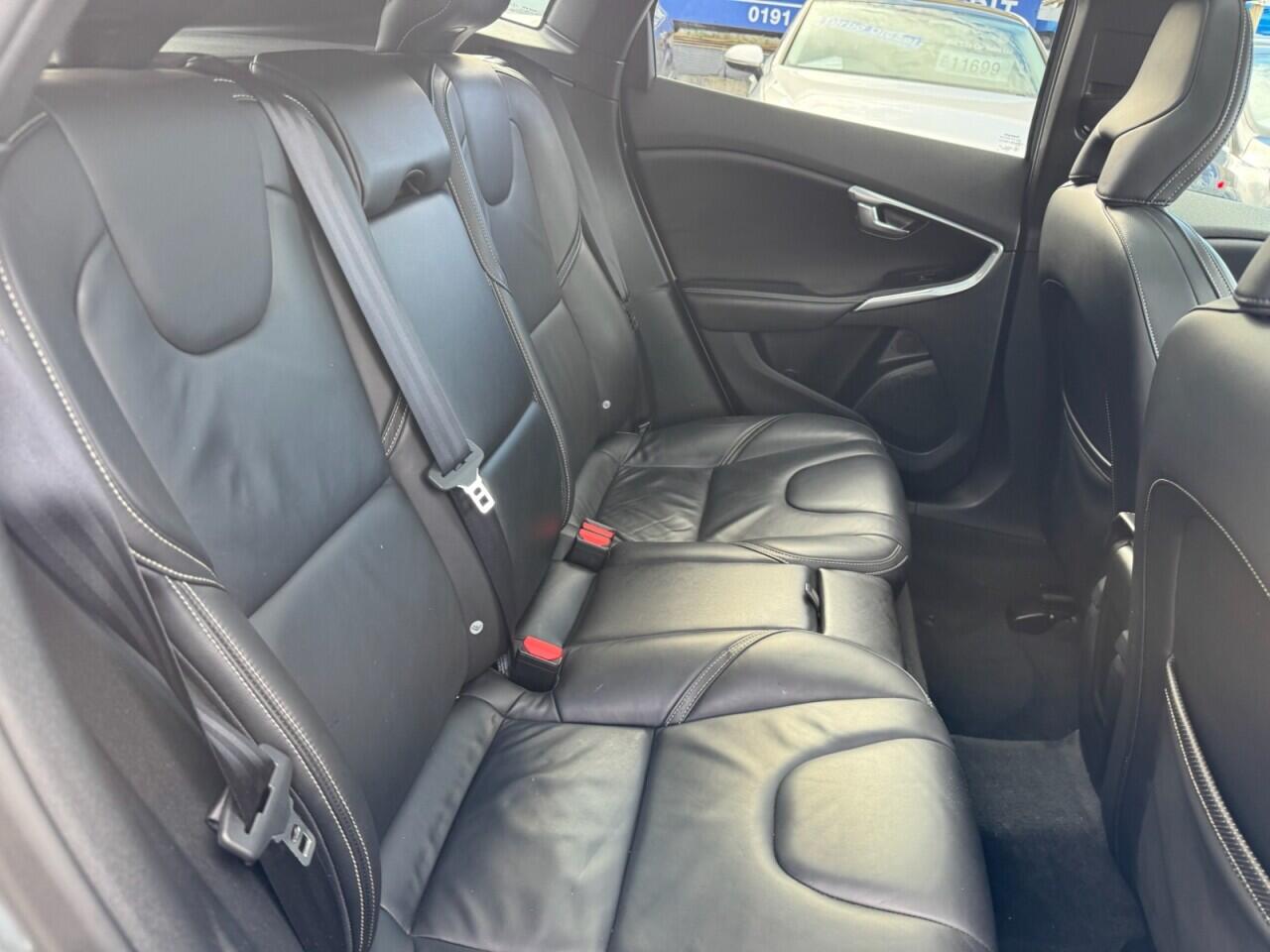 Volvo V40 view 64