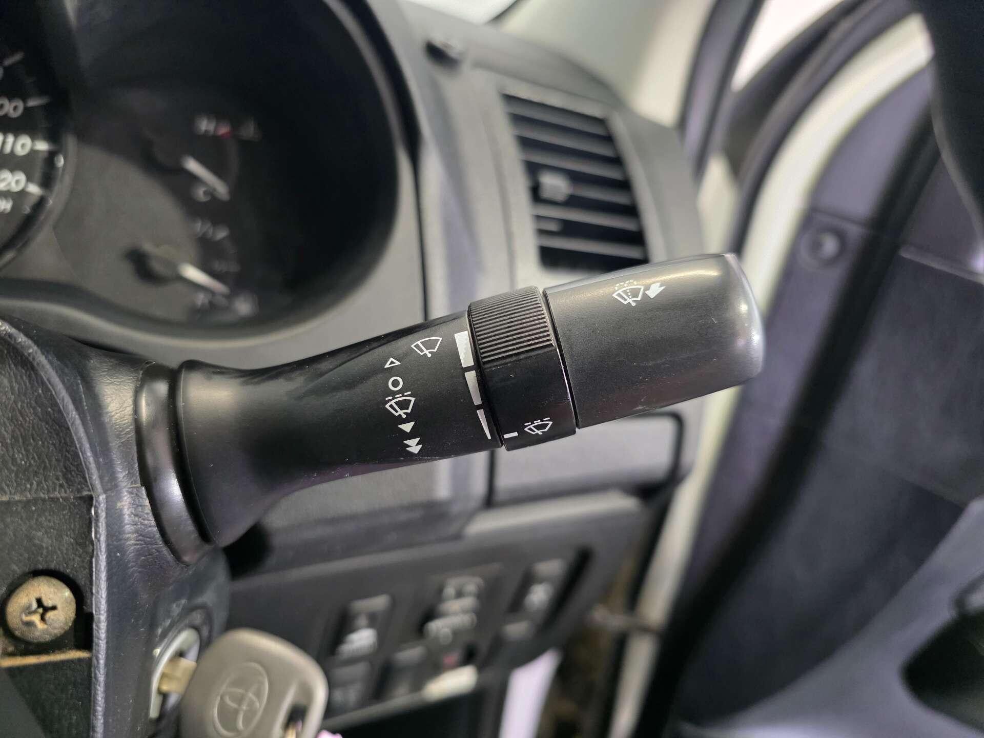 Toyota Hilux view 17