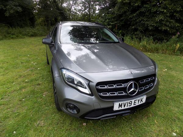 Grey 2019 Mercedes-Benz GLA-Class Hatchback Front-wheel drive Manual