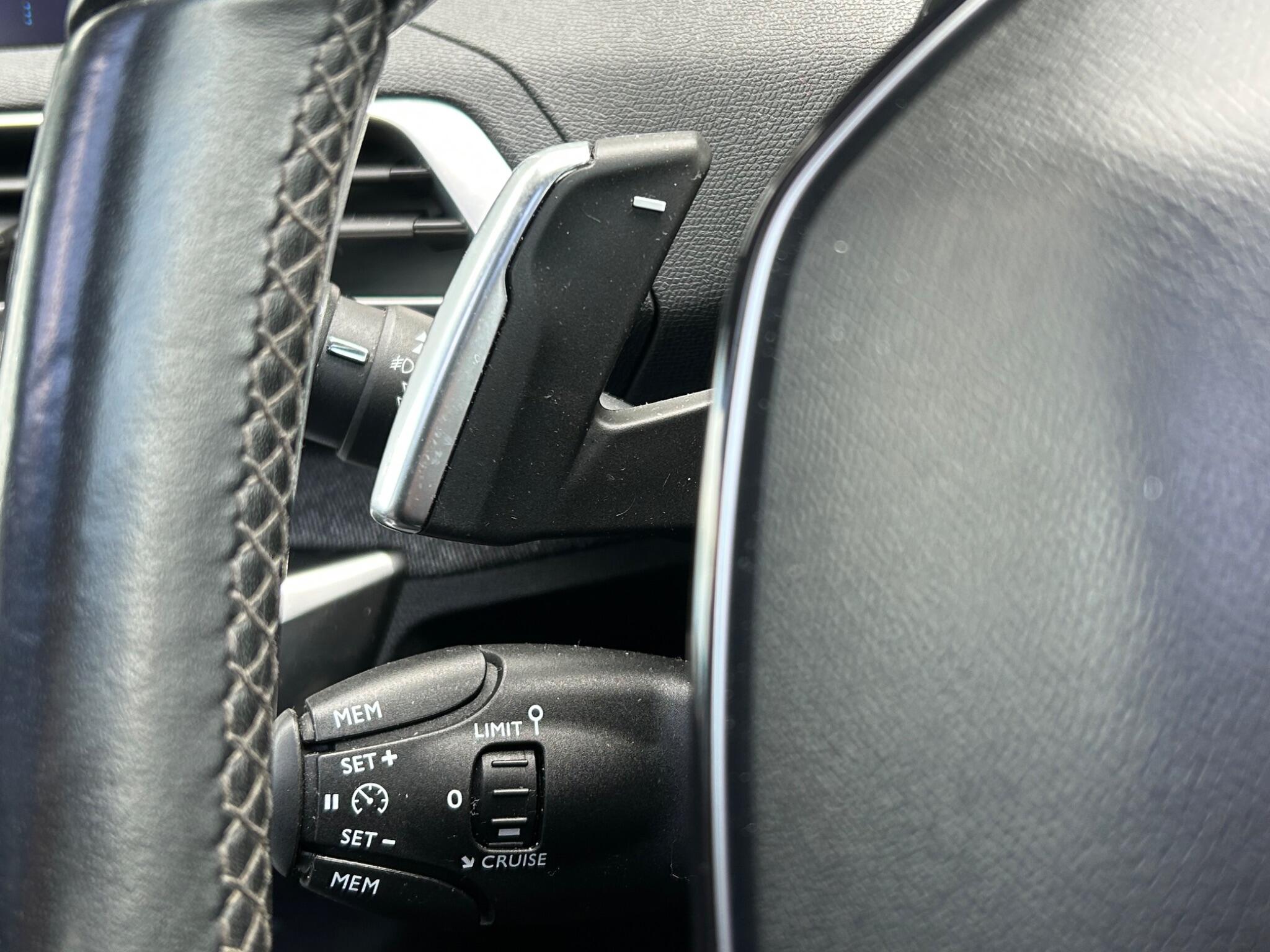 Peugeot 3008 view 29