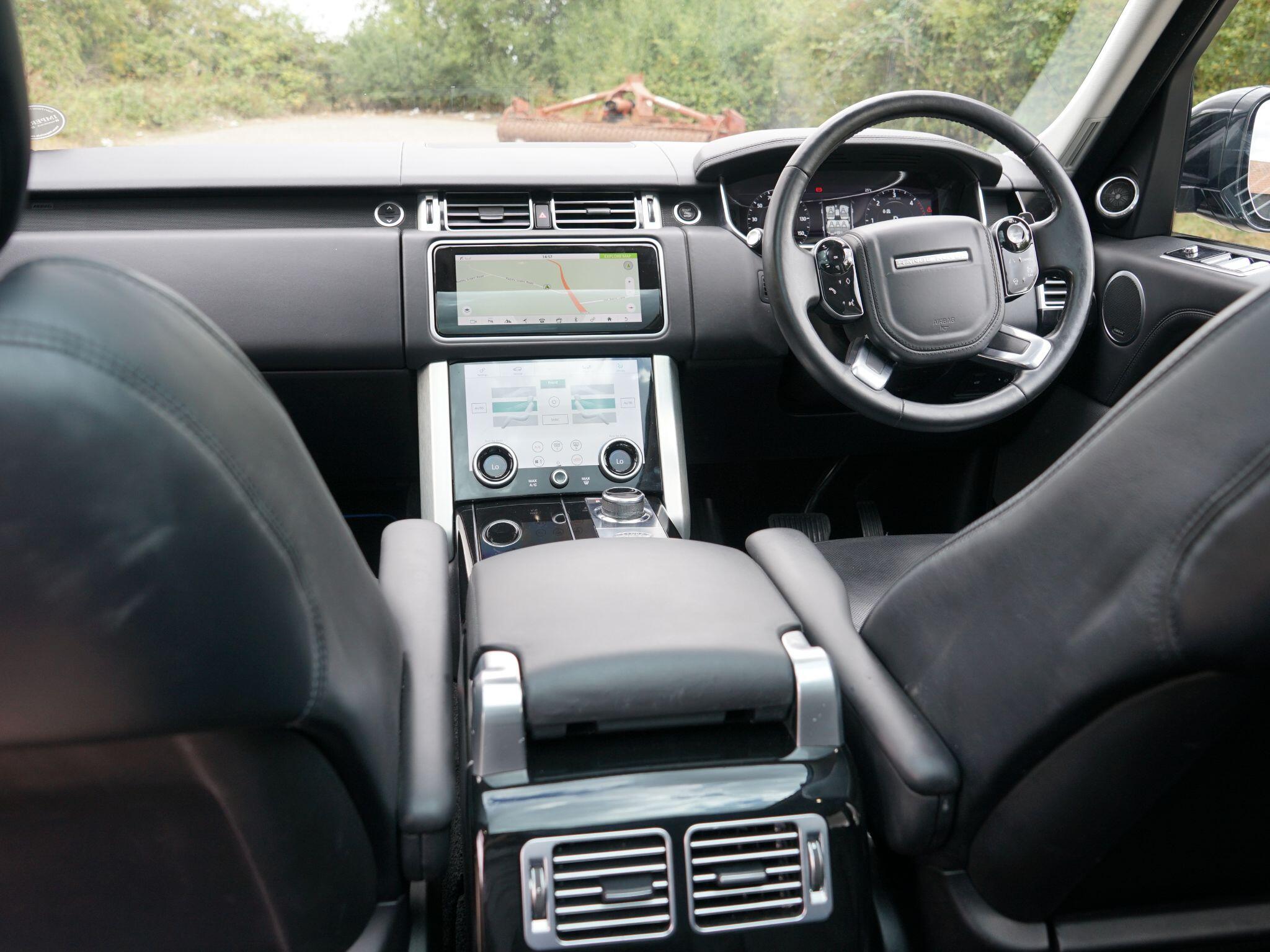 Land Rover Range Rover view 8