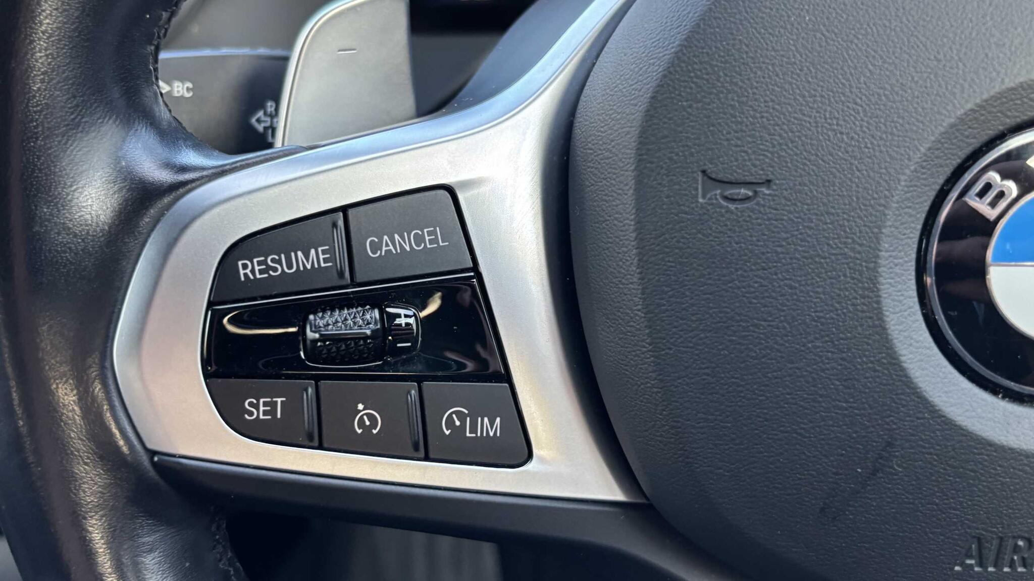 BMW 2 Series view 22