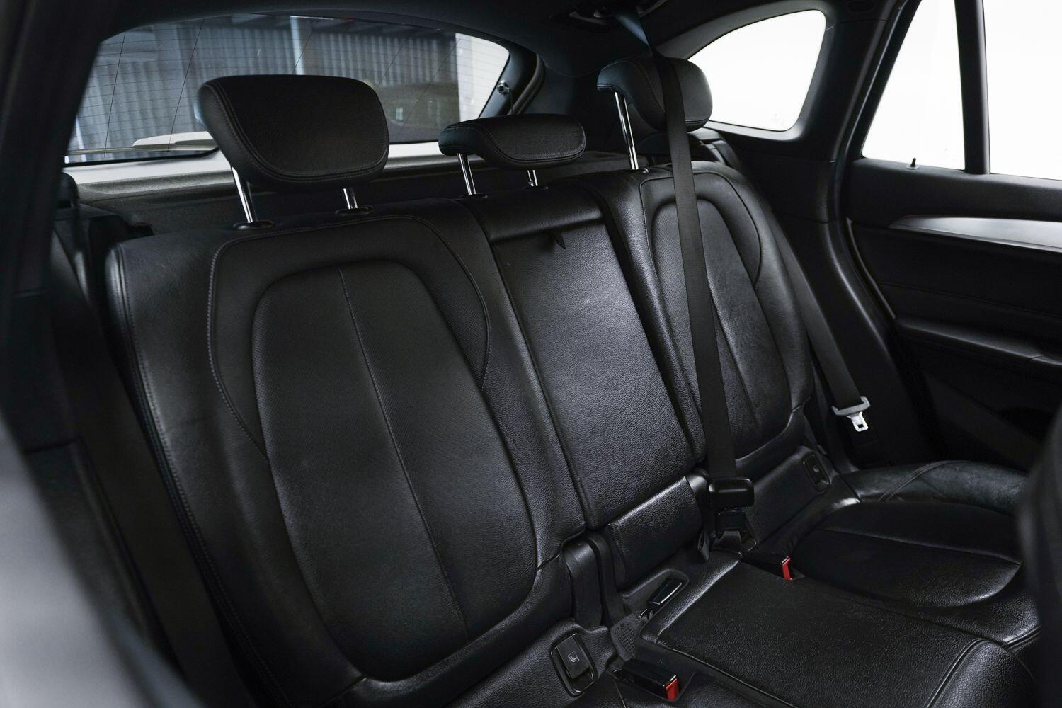 BMW X1 view 14