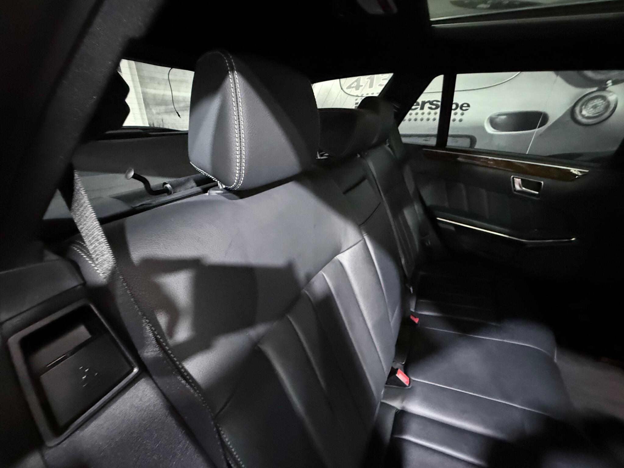 Mercedes-Benz E-Class view 14
