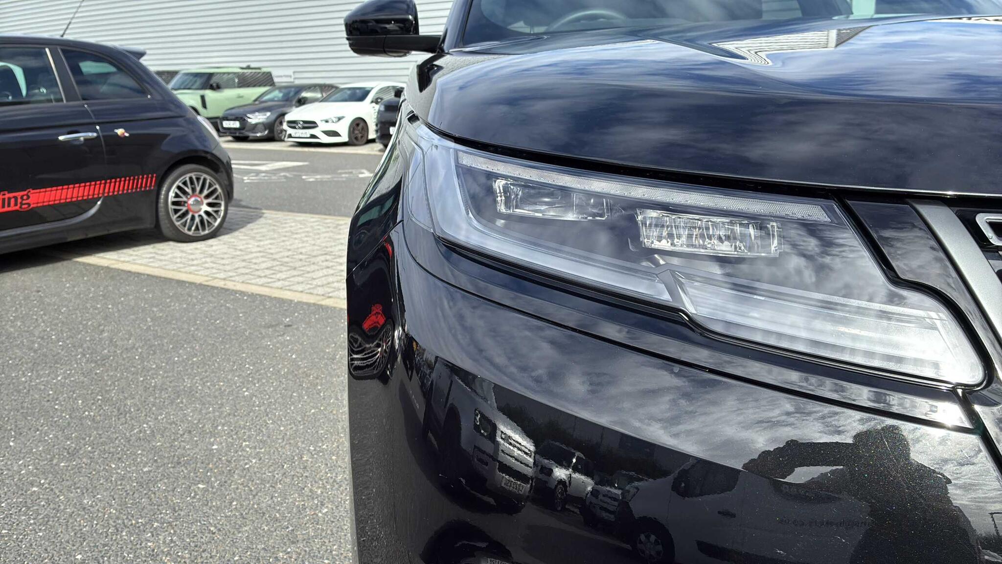 Land Rover Range Rover Velar view 17
