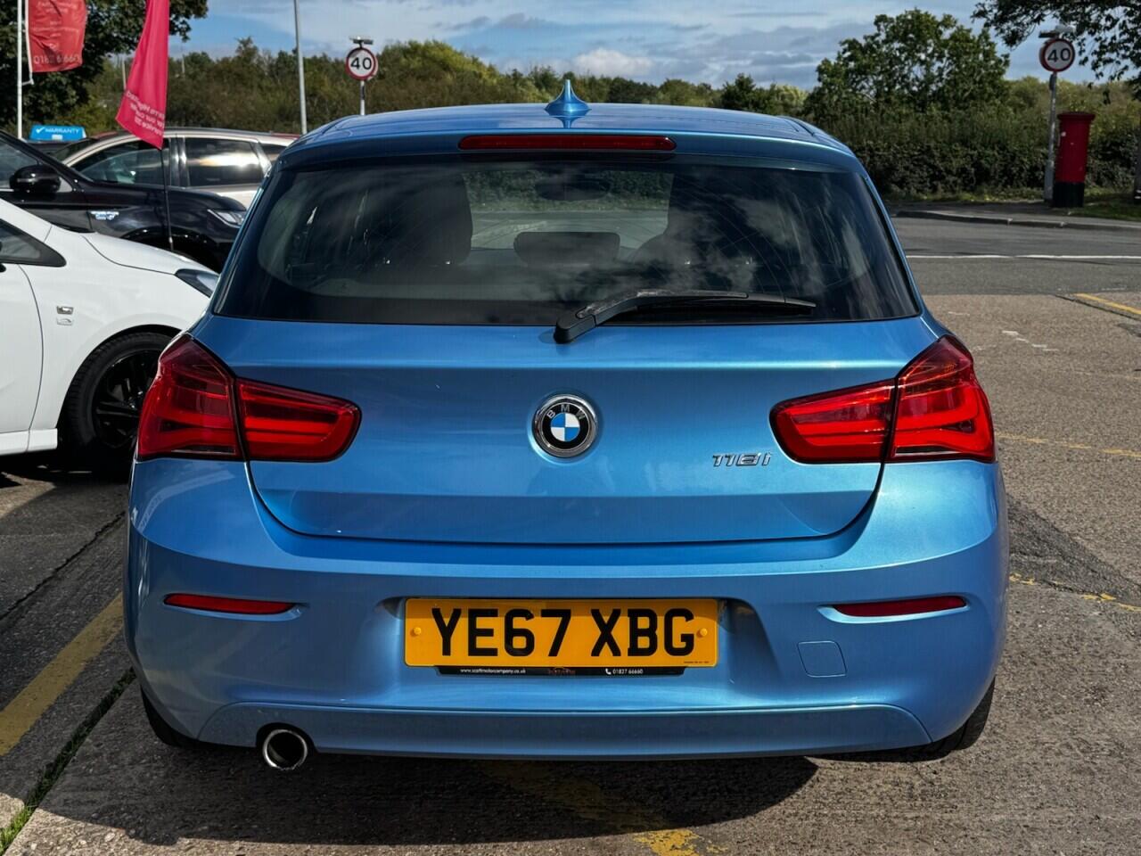 BMW 1 Series view 18